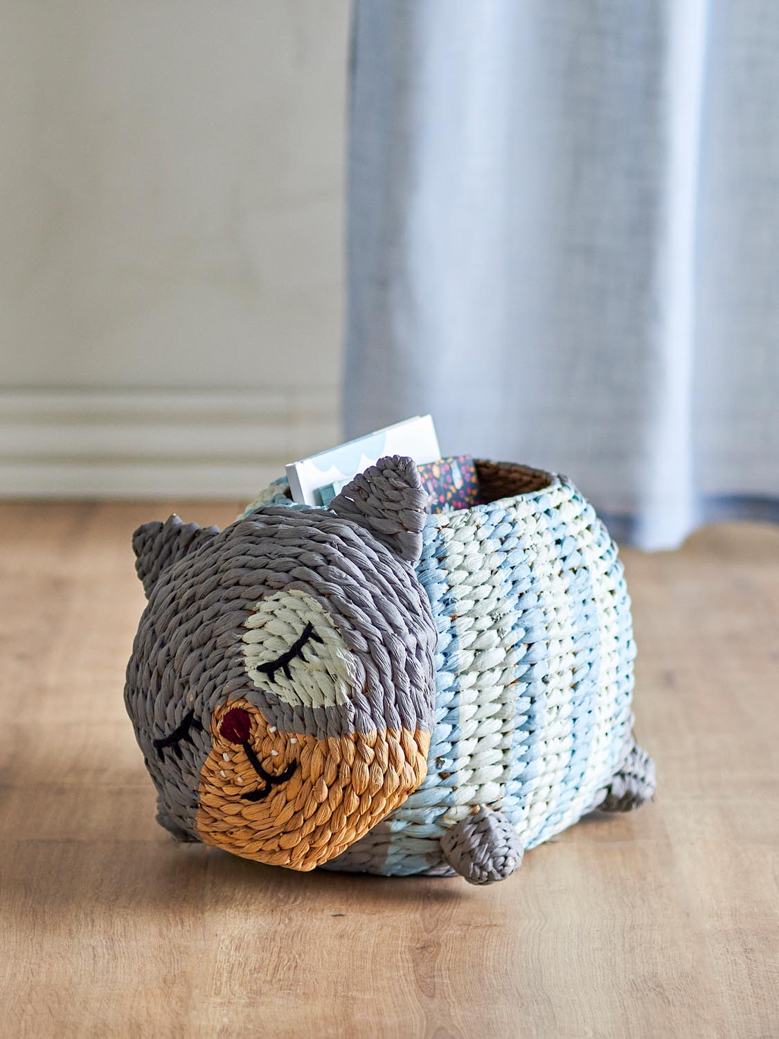 Mille Korb, Bunt, Wasserhyazinthe in Multi präsentiert im Onlineshop von KAQTU Design AG. Aufbewahrungskorb ist von Bloomingville Mini