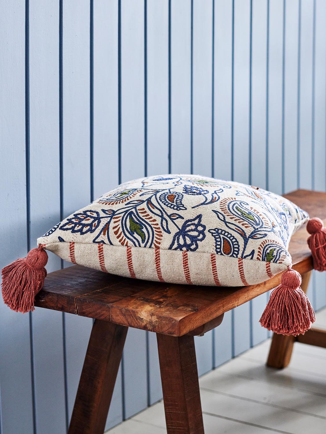 Paisley Kissen, Bunt, Recycelte Baumwolle in Multi präsentiert im Onlineshop von KAQTU Design AG. Deko Kissenbezug ist von Creative Collection