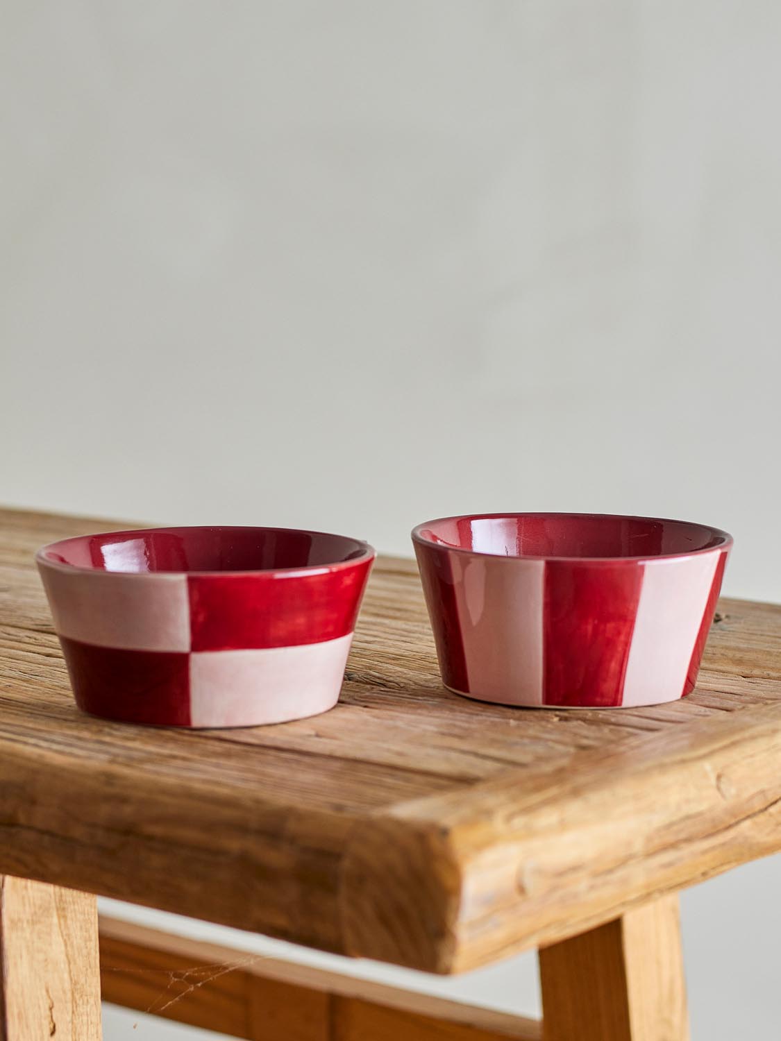 Floki Schale, Rose, Steingut in Rose präsentiert im Onlineshop von KAQTU Design AG. Schale ist von Bloomingville