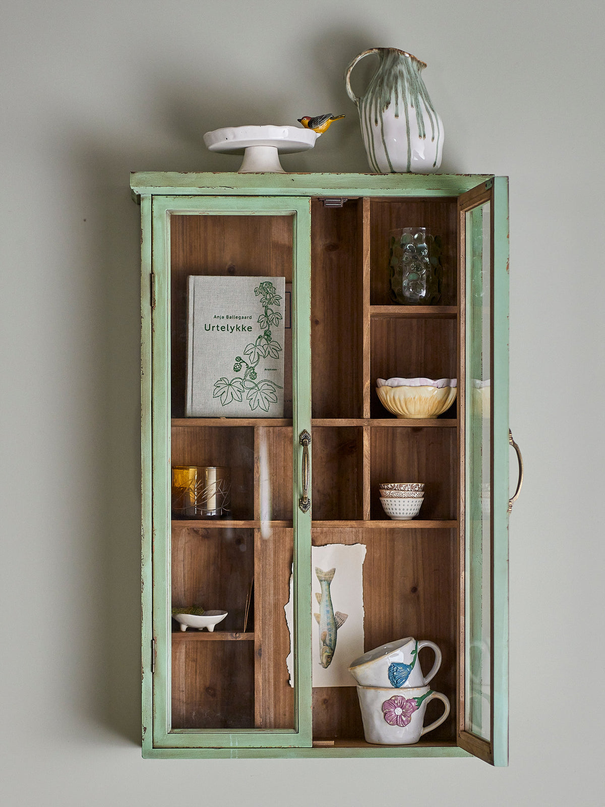 Hazem Kabinett, Grün, Tannenholz in Grün präsentiert im Onlineshop von KAQTU Design AG. Cabinet ist von Creative Collection
