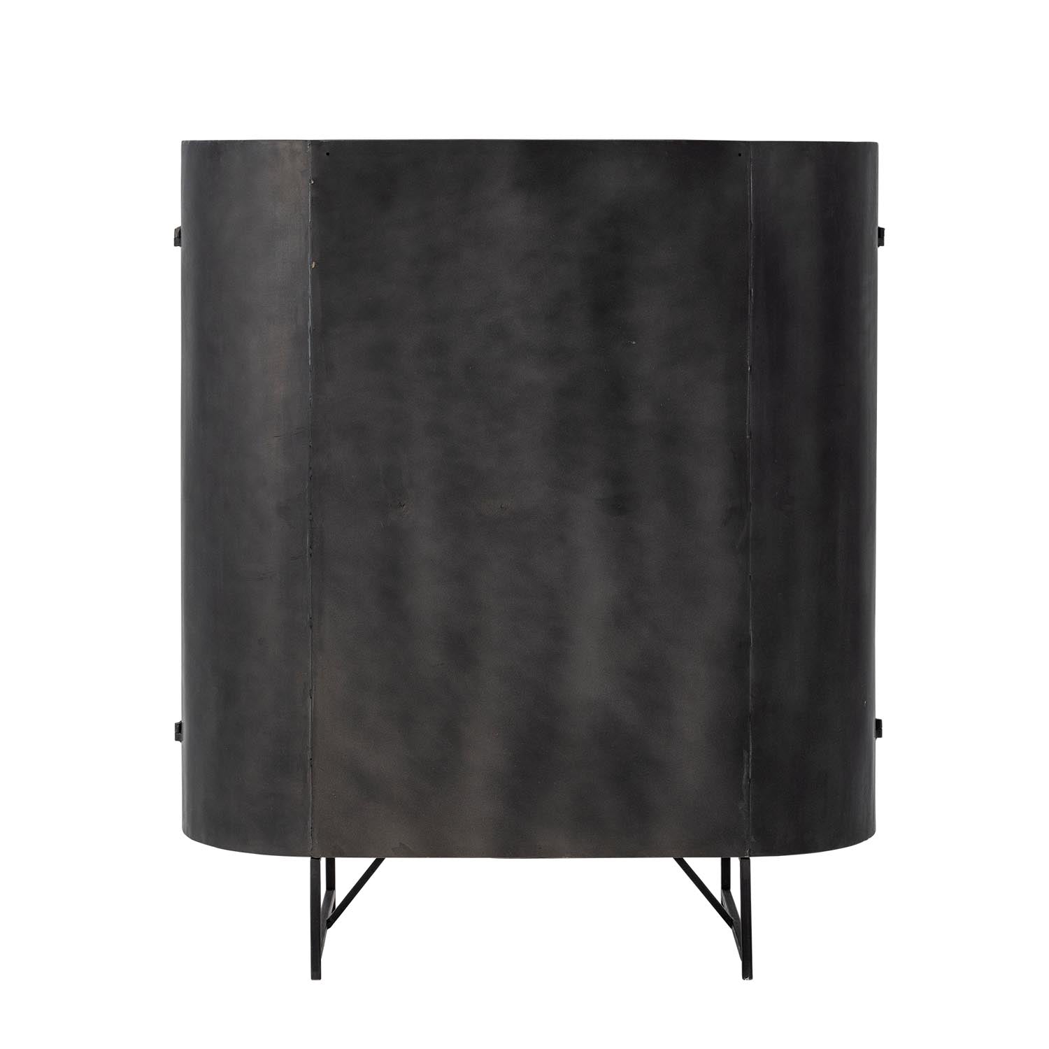 Das Ember Kabinett von Bloomingville vereint modernes Metalldesign mit natürlichem Weidengeflecht und bietet stilvolle Aufbewahrung für jedes Zuhause.