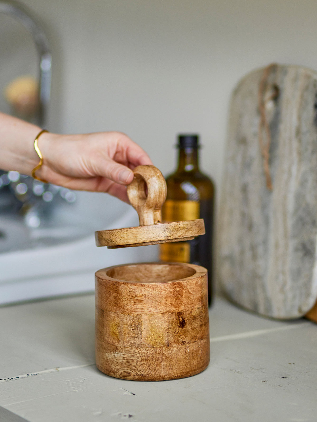 Nonnie Gefäss mit Deckel, Natur, FSC®100%, Mango in Nature präsentiert im Onlineshop von KAQTU Design AG. Kanne ist von Bloomingville