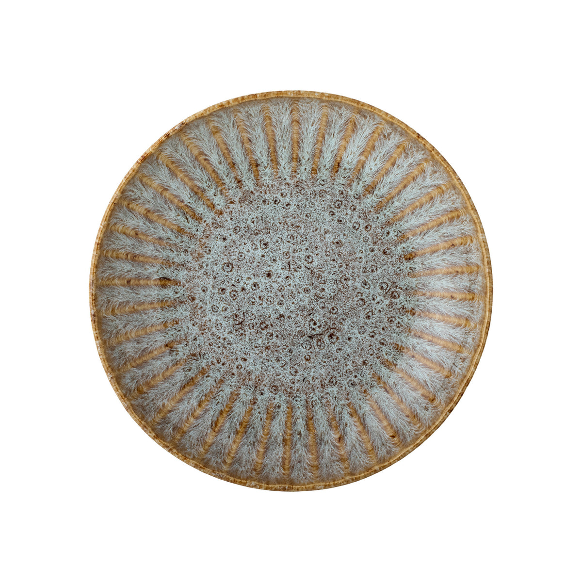 Tiefer Teller in Beige aus Steingut mit reaktiver Glasur, runde Form, Serie Fleur von Creative Collection, auf hellem Hintergrund fotografiert.