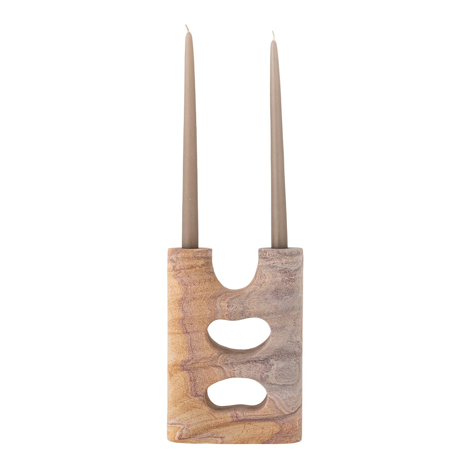 Entdecken Sie den Lodi Kerzenhalter aus Sandstein von Bloomingville – ein einzigartiges, handgefertigtes Wohnaccessoire, das Wärme und Stil in Ihr Zuhause bringt.
