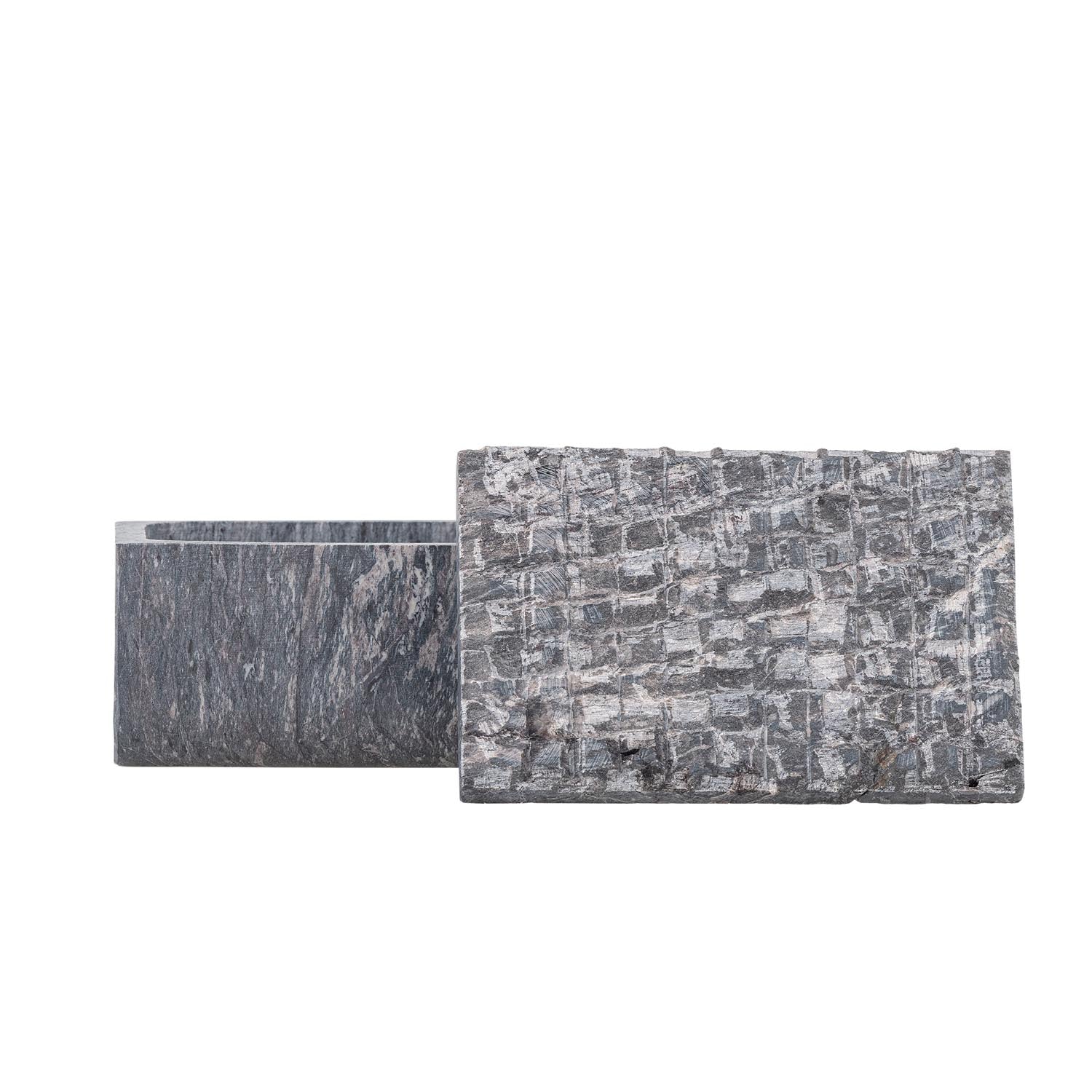 Die Nubia Box von Bloomingville aus edlem Speckstein bietet eine stilvolle Lösung zur Aufbewahrung Ihrer Schätze und verleiht jedem Raum Eleganz.