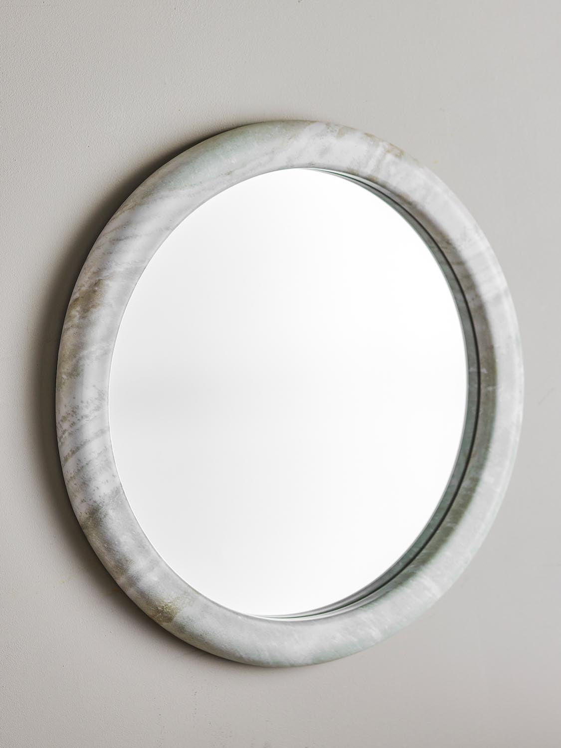 Vaka Wand-Spiegel, Natur, Polyresin in Nature präsentiert im Onlineshop von KAQTU Design AG. Spiegel ist von Bloomingville