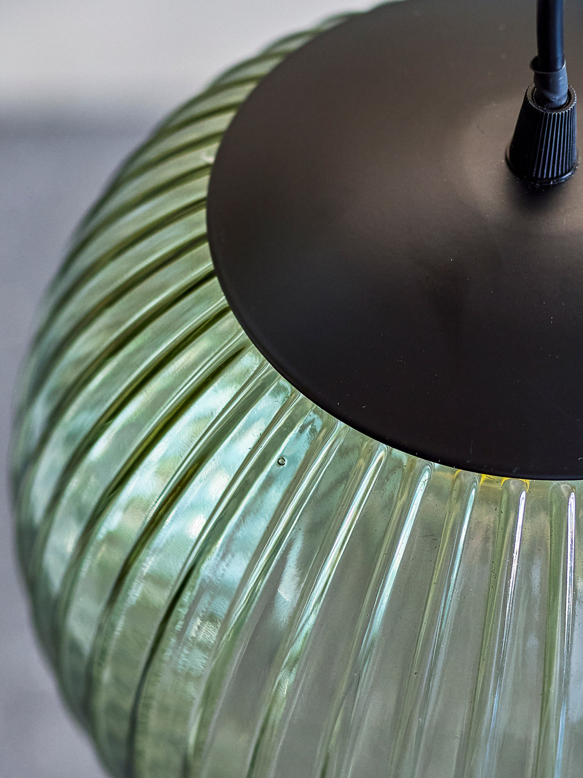 Sybia Hängeleuchte, Grün, Glas in Green präsentiert im Onlineshop von KAQTU Design AG. Pendelleuchte ist von Bloomingville