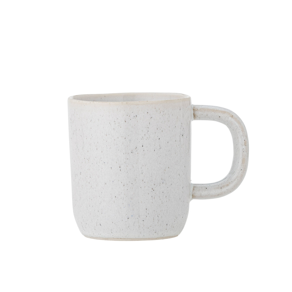 Addison Becher, Weiss, Steingut in Weiss präsentiert im Onlineshop von KAQTU Design AG. Tasse ist von Bloomingville