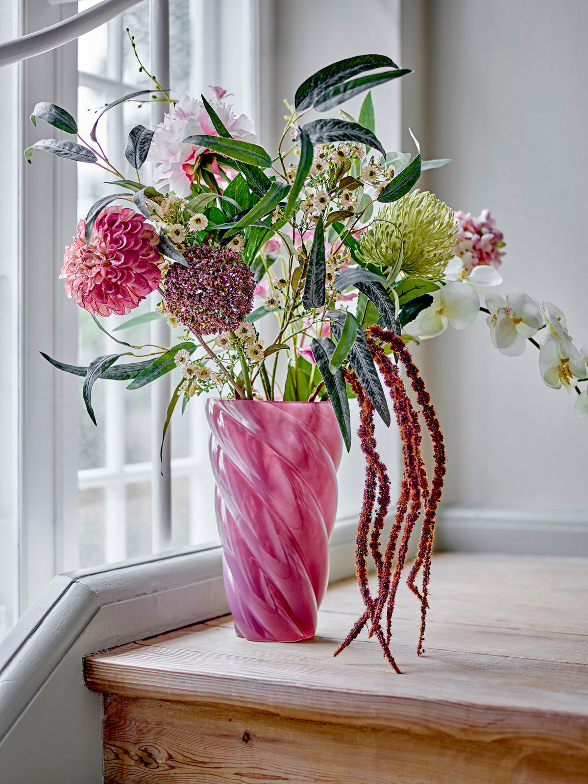 Orchid Stiel, Weiss, Künstliche Blumen in Weiß präsentiert im Onlineshop von KAQTU Design AG. Kunstblume ist von Bloomingville