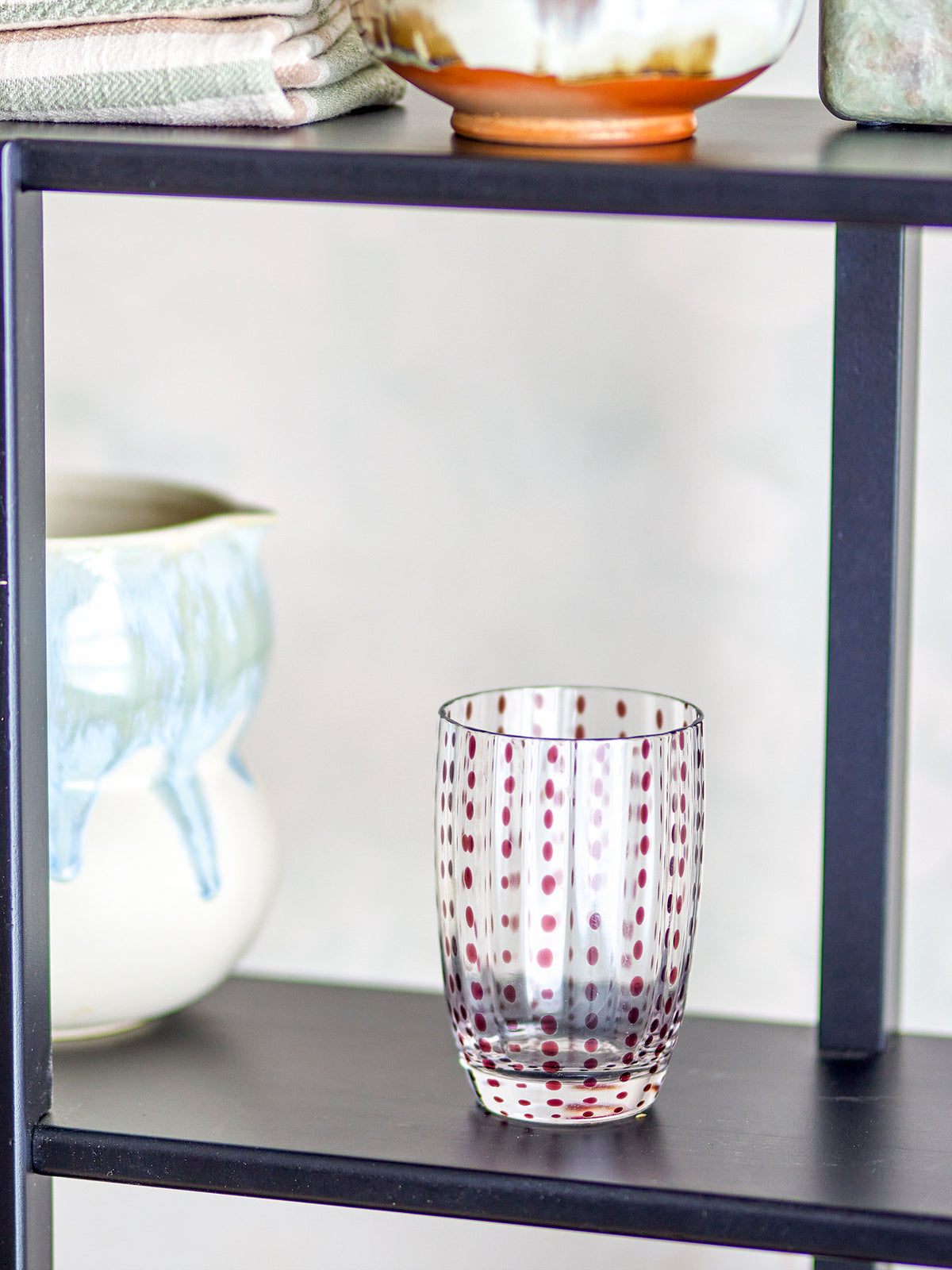 Brinley Trinkglas, Braun, Glas in Braun präsentiert im Onlineshop von KAQTU Design AG. Trinkgläser ist von Bloomingville
