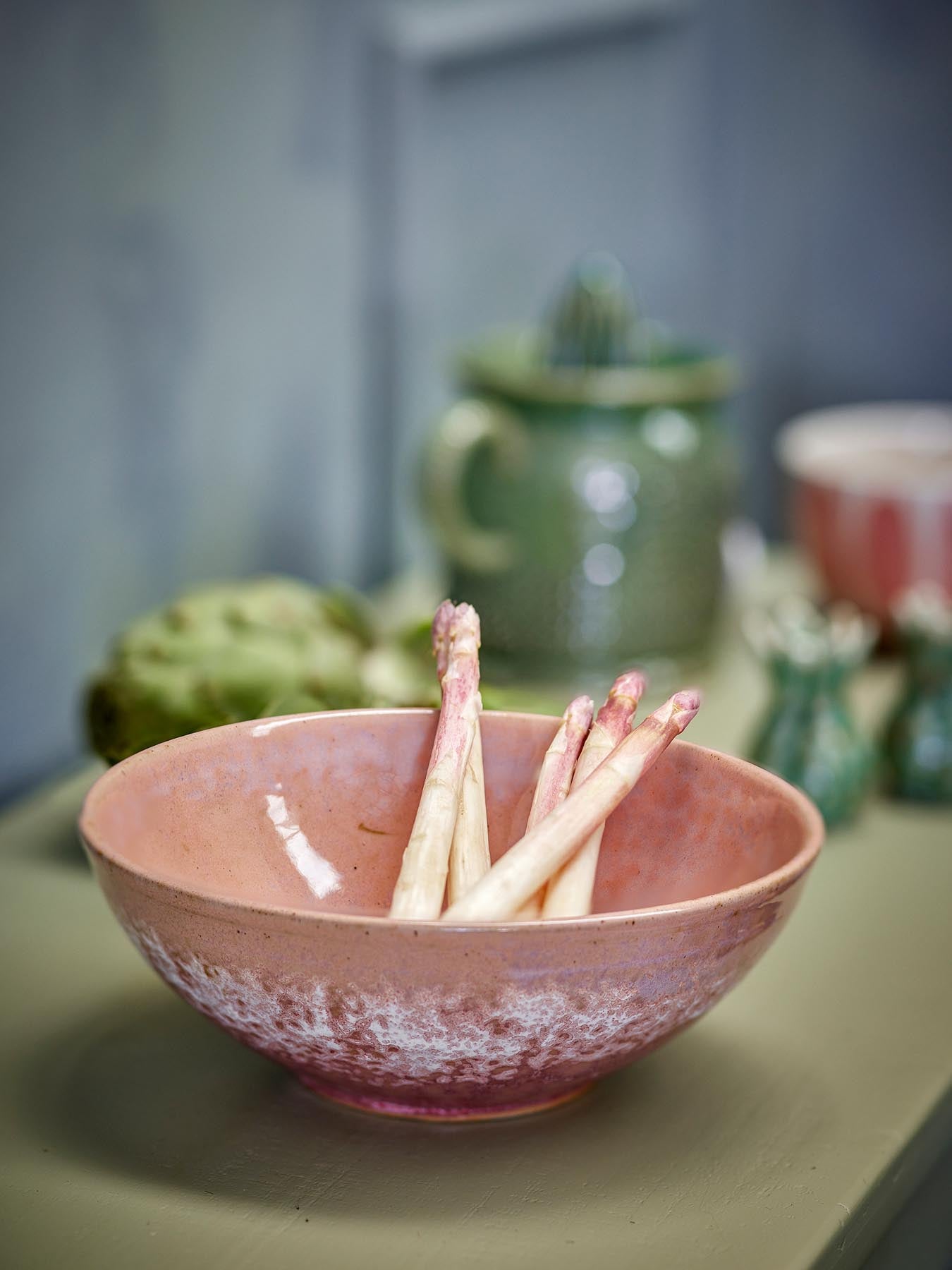 Entdecken Sie die Darlene Schale in zartem Rosé von Creative Collection. Einzigartiges Design, hochwertige Verarbeitung und perfekte Akzente für Ihr Zuhause.