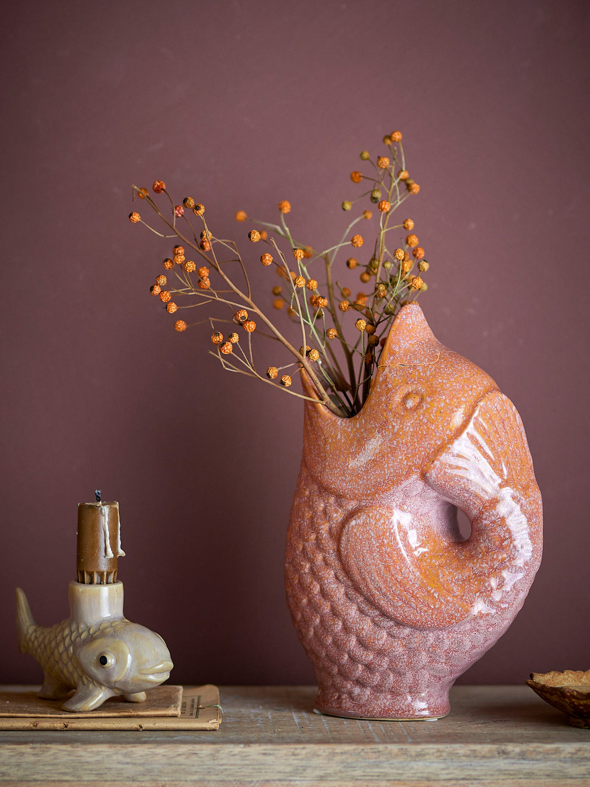 Harvey Vase, Braun, Steingut in Braun präsentiert im Onlineshop von KAQTU Design AG. Vase ist von Creative Collection