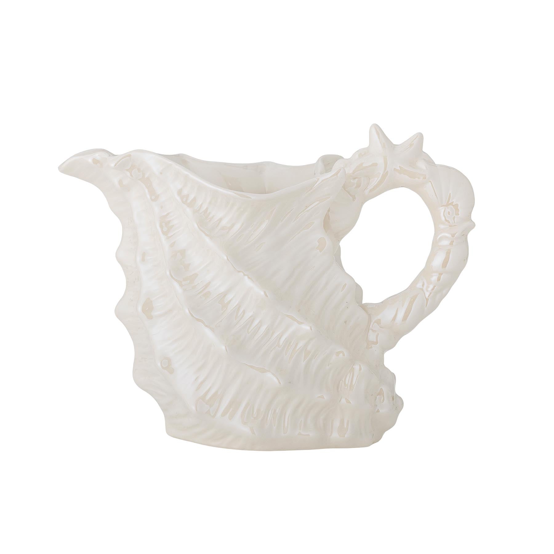 Shellie Krug, Weiß, Steingut in White präsentiert im Onlineshop von KAQTU Design AG. Kanne ist von Bloomingville
