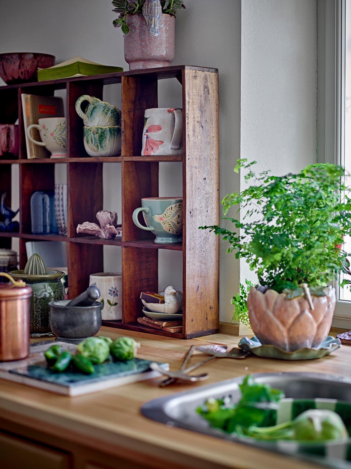 Jaylee Blumentopf mit Untertasse, Rose, Steingut in Rose präsentiert im Onlineshop von KAQTU Design AG. Pflanzentopf Outdoor ist von Creative Collection