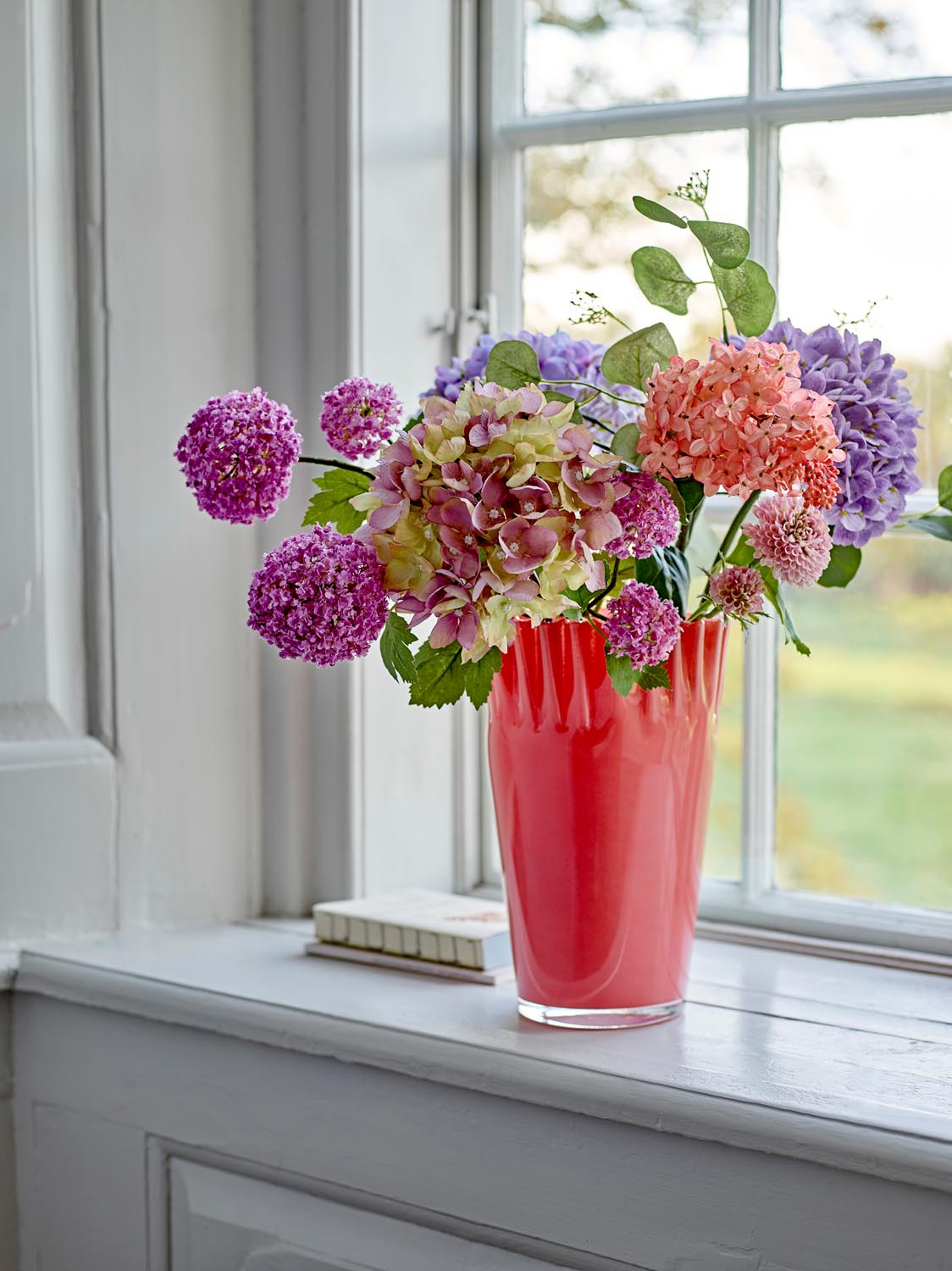 Edge Blumenstrauß, Violett, Künstliche Blumen in Purple präsentiert im Onlineshop von KAQTU Design AG. Kunstpflanze ist von Bloomingville