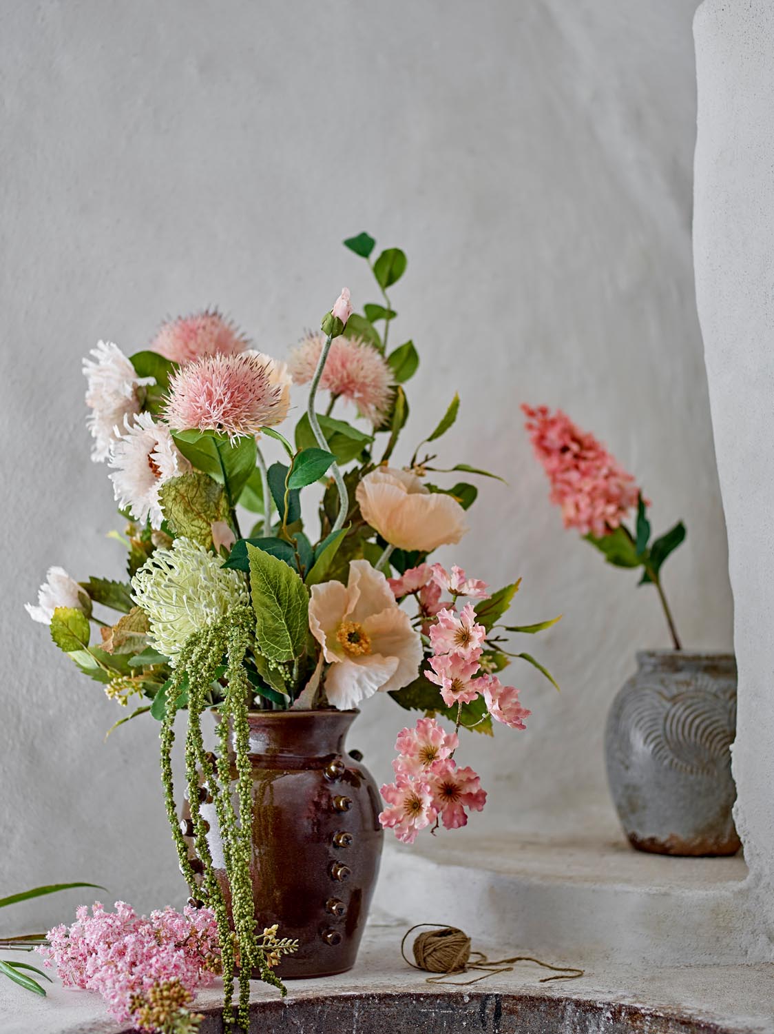 Wild Cherry Stiel, Rose, Künstliche Blumen in Rose präsentiert im Onlineshop von KAQTU Design AG. Kunstpflanze ist von Bloomingville