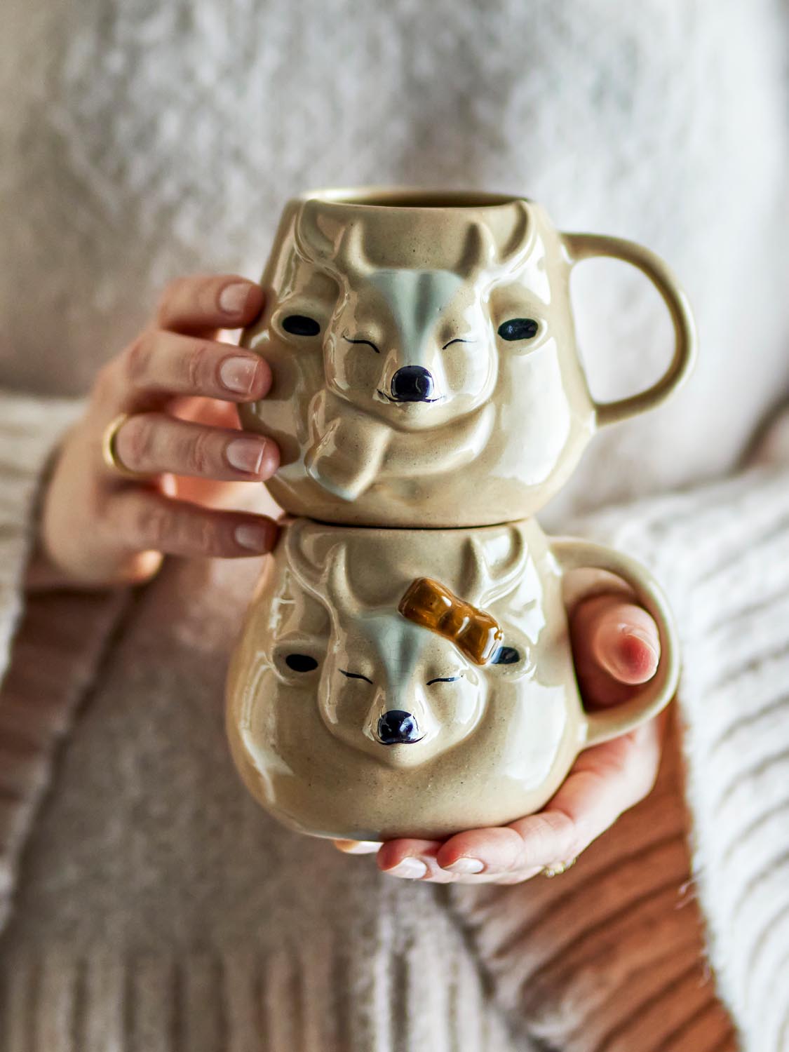 Rudolph Tasse, Natur, Steingut in Nature präsentiert im Onlineshop von KAQTU Design AG. Tasse ist von Bloomingville