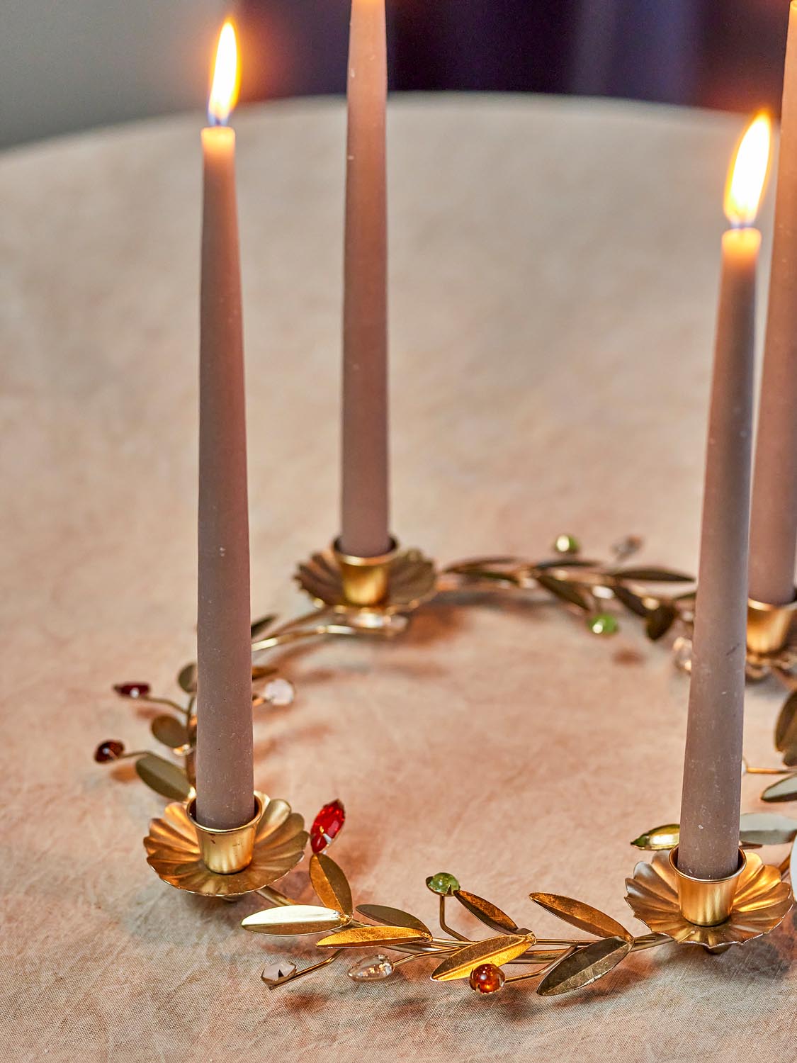 Shankar Adventskerzenständer, Gold, Metall in Gold präsentiert im Onlineshop von KAQTU Design AG. Kerzenständer ist von Bloomingville