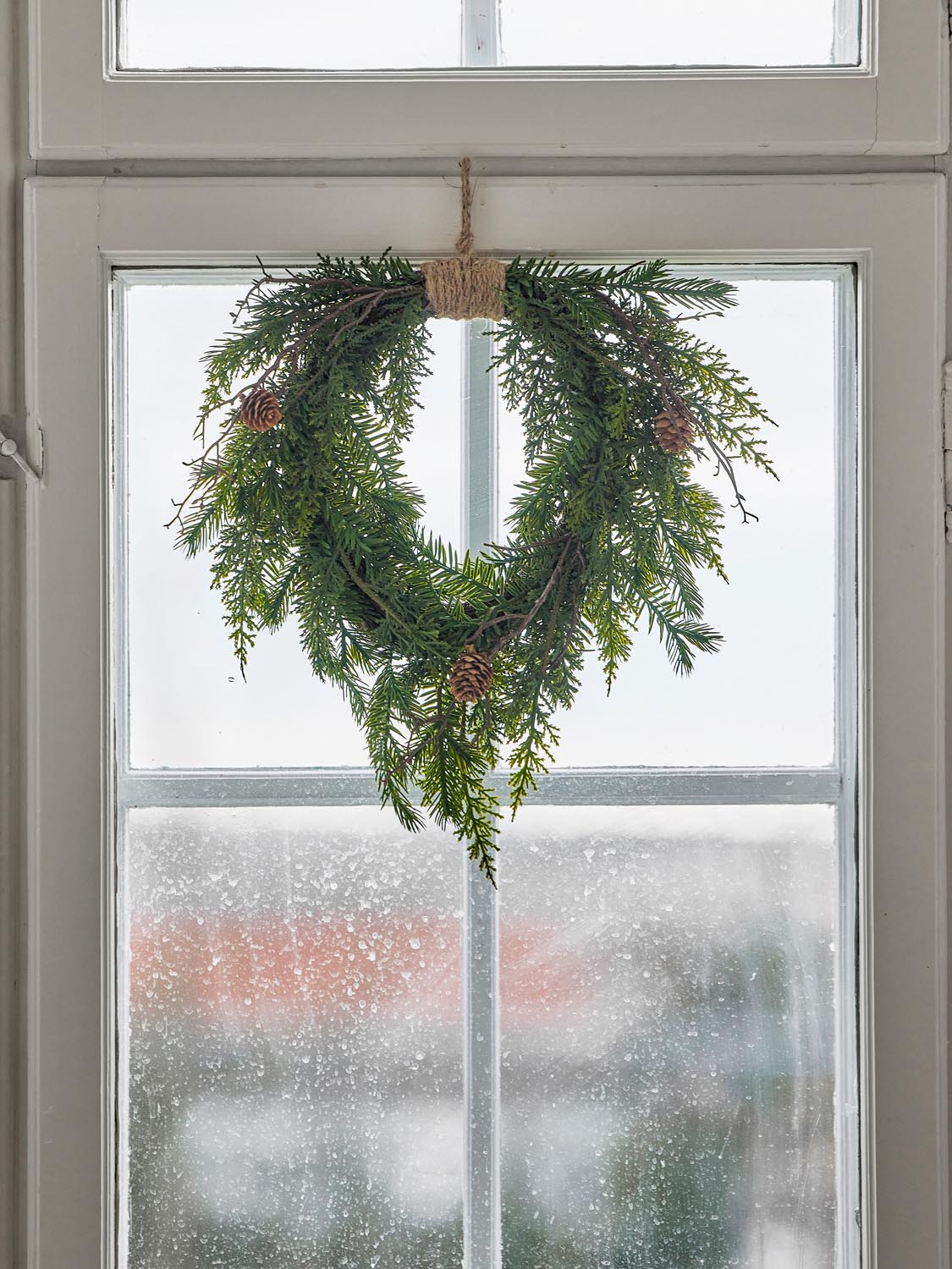 Pine Deko, Grün, Künstliche Blumen in Green präsentiert im Onlineshop von KAQTU Design AG. Kunstpflanze ist von Bloomingville