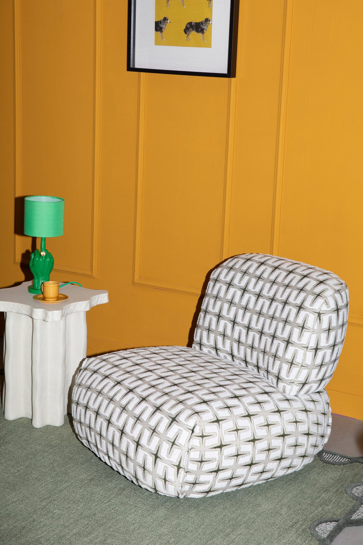 Lounge Stuhl Ritz Beige Green in beige präsentiert im Onlineshop von KAQTU Design AG. Sessel ist von Bold Monkey