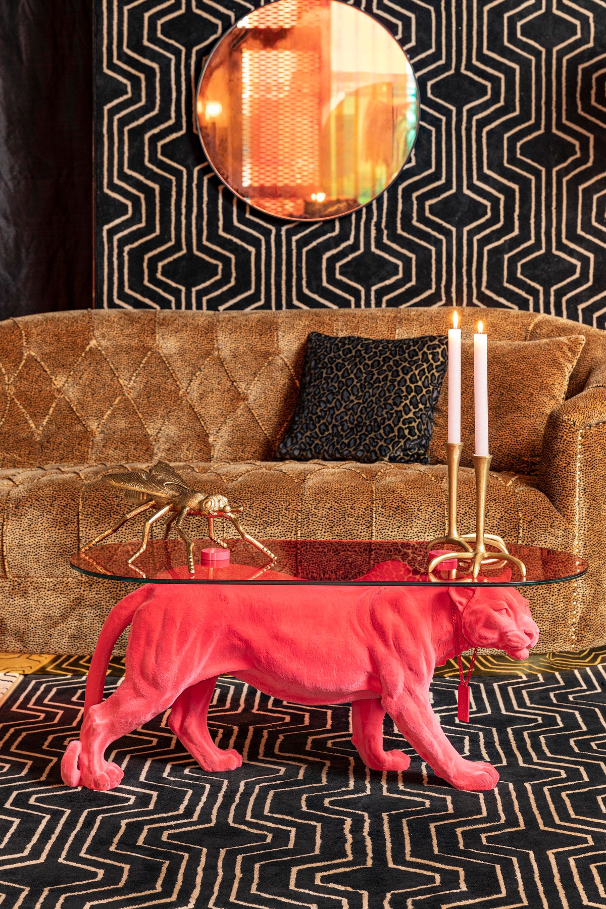 DOPE AS HELL Beistelltisch in Rosa präsentiert im Onlineshop von KAQTU Design AG. Couchtisch ist von Bold Monkey
