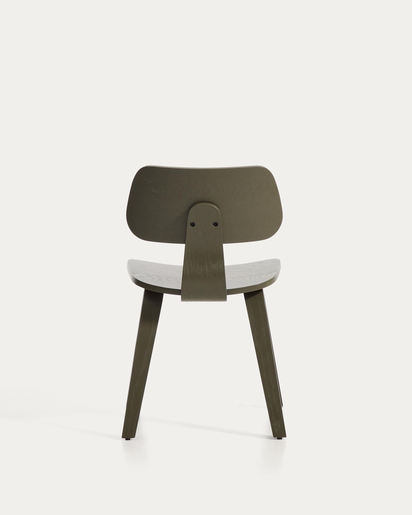 Gena-Stuhl aus Eichenfurnier mit grünem Finish in Grün präsentiert im Onlineshop von KAQTU Design AG. Stuhl ist von Kave Home