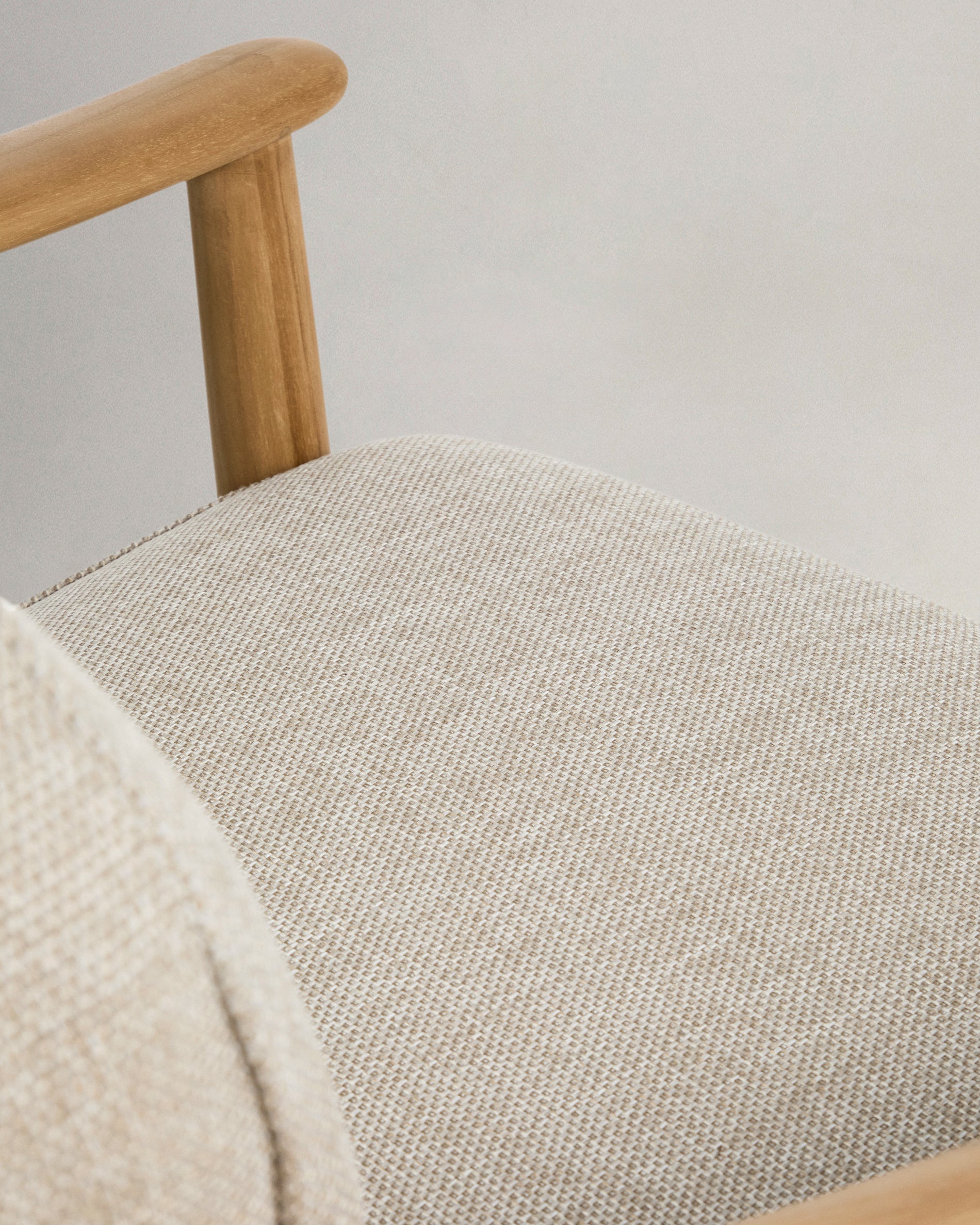 Outdoor-Sessel Elunda aus massivem Teakholz, FSC 100 % in Natur präsentiert im Onlineshop von KAQTU Design AG. Outdoor-Sessel ist von Kave Home