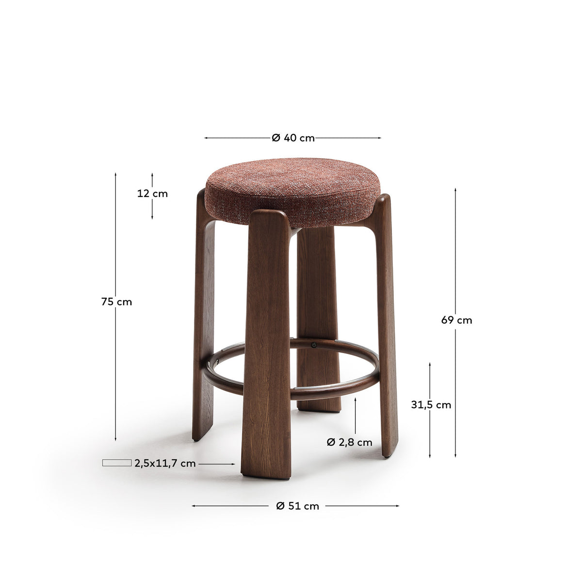 Hocker Granite aus brauner Chenille und massivem Eschenholz mit nussbaumfarbenem Finish, FSC 100%, 75 cm in Braun, Dunkelbraun präsentiert im Onlineshop von KAQTU Design AG. Barstuhl ist von Kave Home