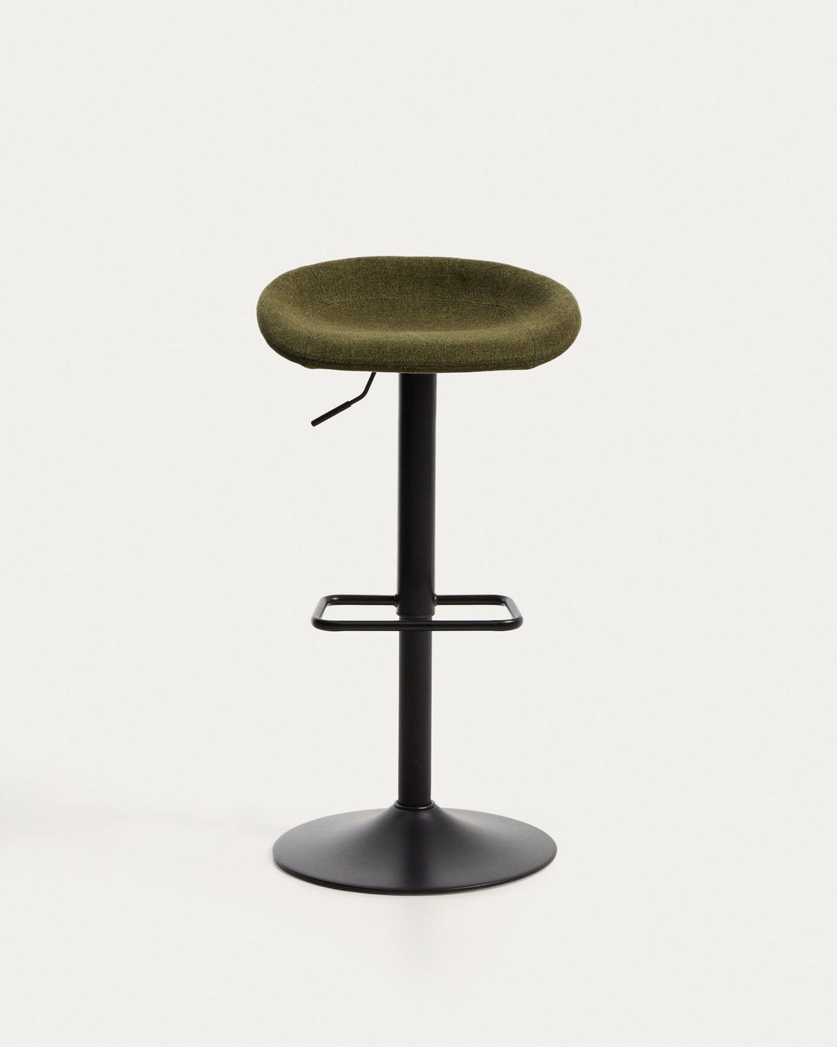 Runder Hocker mit grünem Chenillebezug, schwarzem Stahlfuss und rechteckiger Fussablage, Sitzhöhe verstellbar von 68 bis 89 cm.