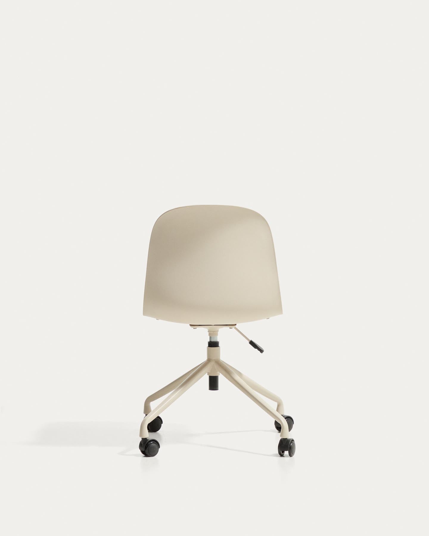 Schreibtischstuhl Debari mit Chenille-Kissen und Stahlbeinen mit beigem Finish in Beige präsentiert im Onlineshop von KAQTU Design AG. Bürostuhl ist von Kave Home