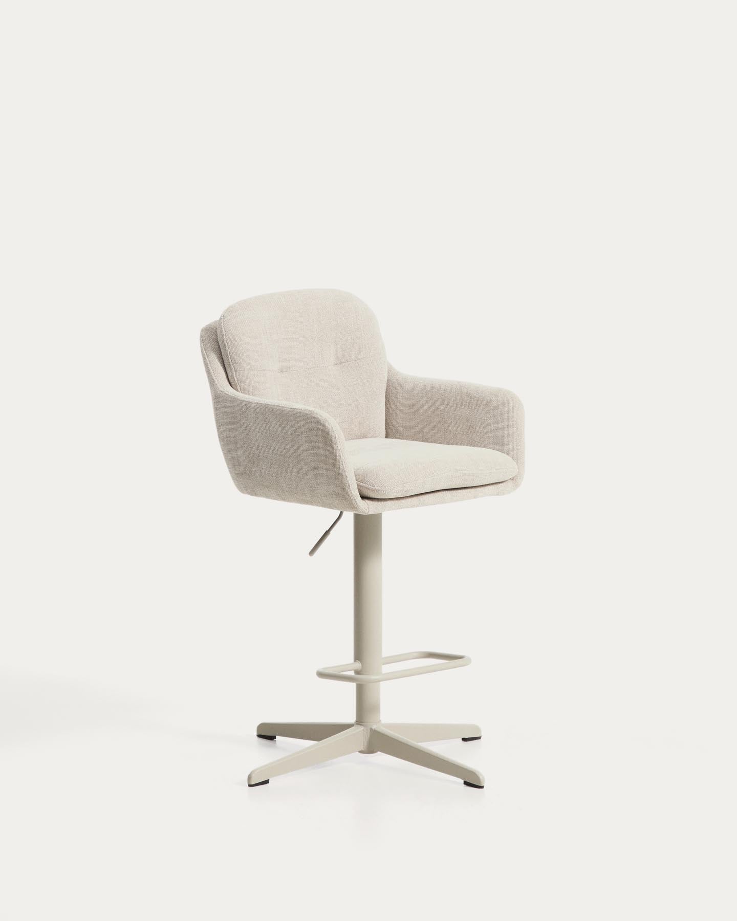 Drehhocker Lexa mit beiger Chenille und Stahlbeinen mit beigem Finish in Beige präsentiert im Onlineshop von KAQTU Design AG. Barhocker ist von Kave Home