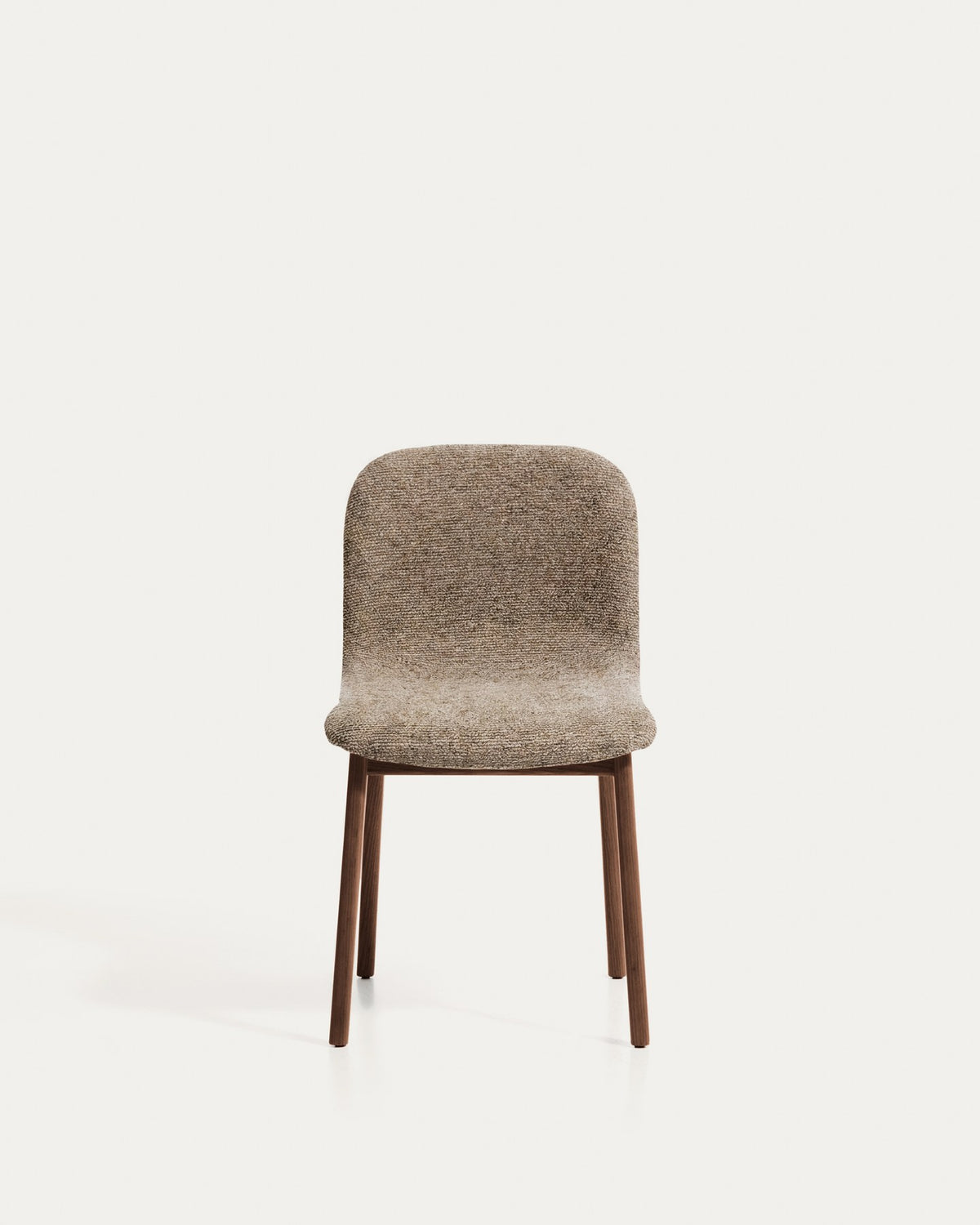 Stuhl Elnor mit gepolstertem Sitz aus brauner Chenille und vier Beinen aus massivem Eichenholz mit Nussbaum-Finish, Filzgleiter an den Füssen.