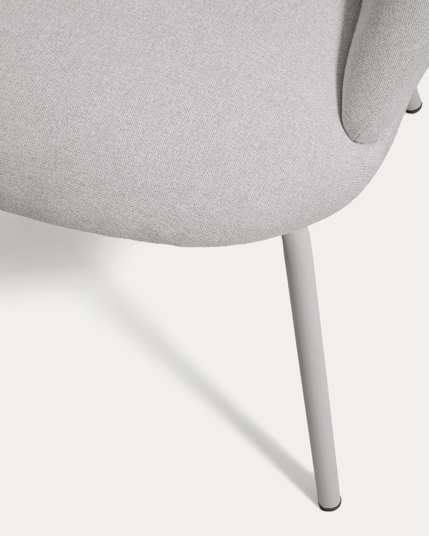 Stuhl Bonali mit grauer Chenille und Beinen aus grauem Metall, FSC Mix Credit in Grau präsentiert im Onlineshop von KAQTU Design AG. Stuhl ist von Kave Home