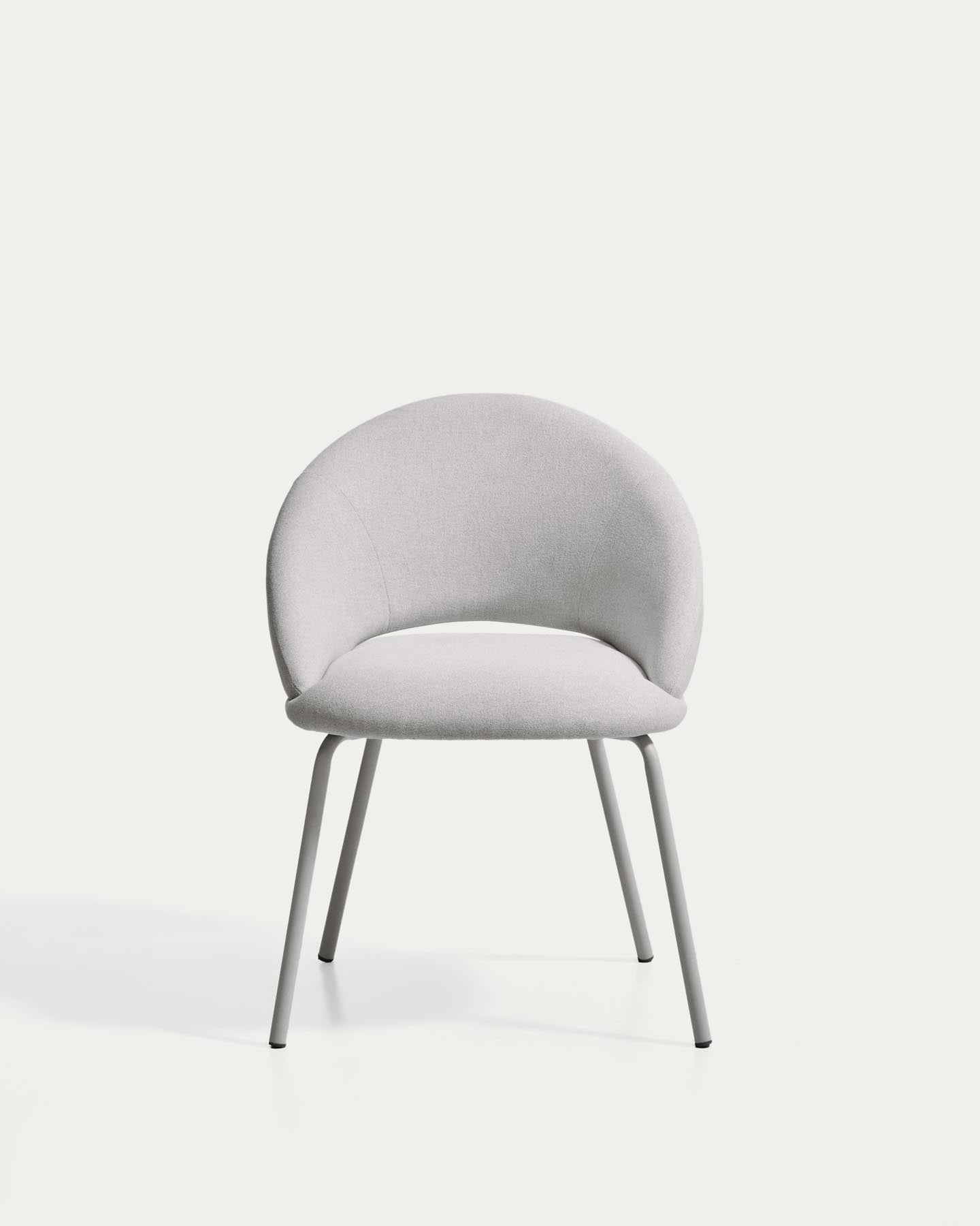 Stuhl Bonali mit grauer Chenille und Beinen aus grauem Metall, FSC Mix Credit in Grau präsentiert im Onlineshop von KAQTU Design AG. Stuhl ist von Kave Home