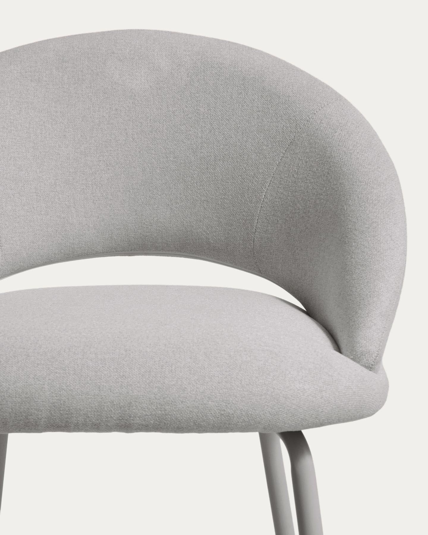 Hocker Bonali mit grauer Chenille und Beinen aus grauem Metall, FSC Mix Credit, 65 cm in Grau präsentiert im Onlineshop von KAQTU Design AG. Barhocker ist von Kave Home