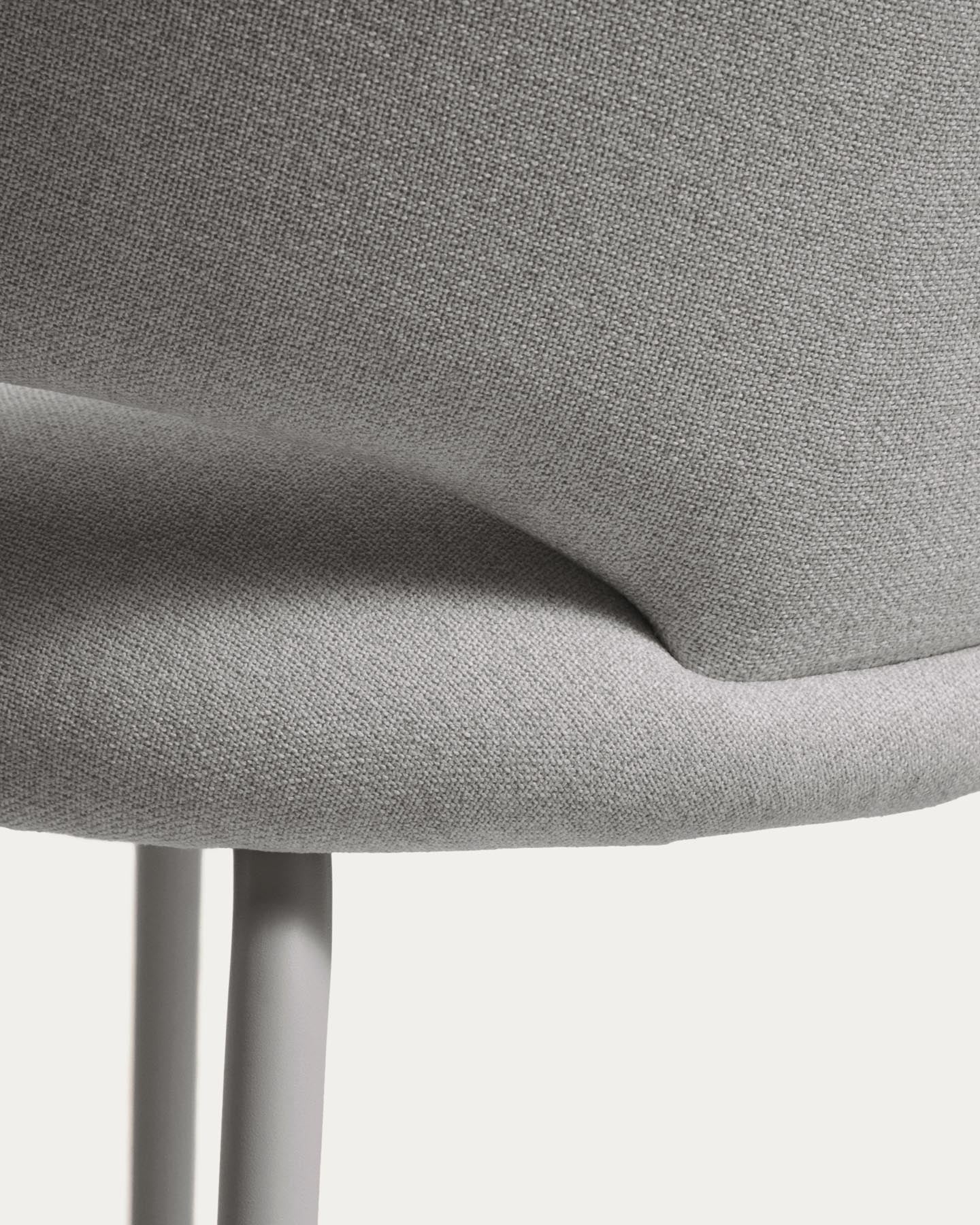 Hocker Bonali mit grauer Chenille und Beinen aus grauem Metall, FSC Mix Credit, 65 cm in Grau präsentiert im Onlineshop von KAQTU Design AG. Barhocker ist von Kave Home