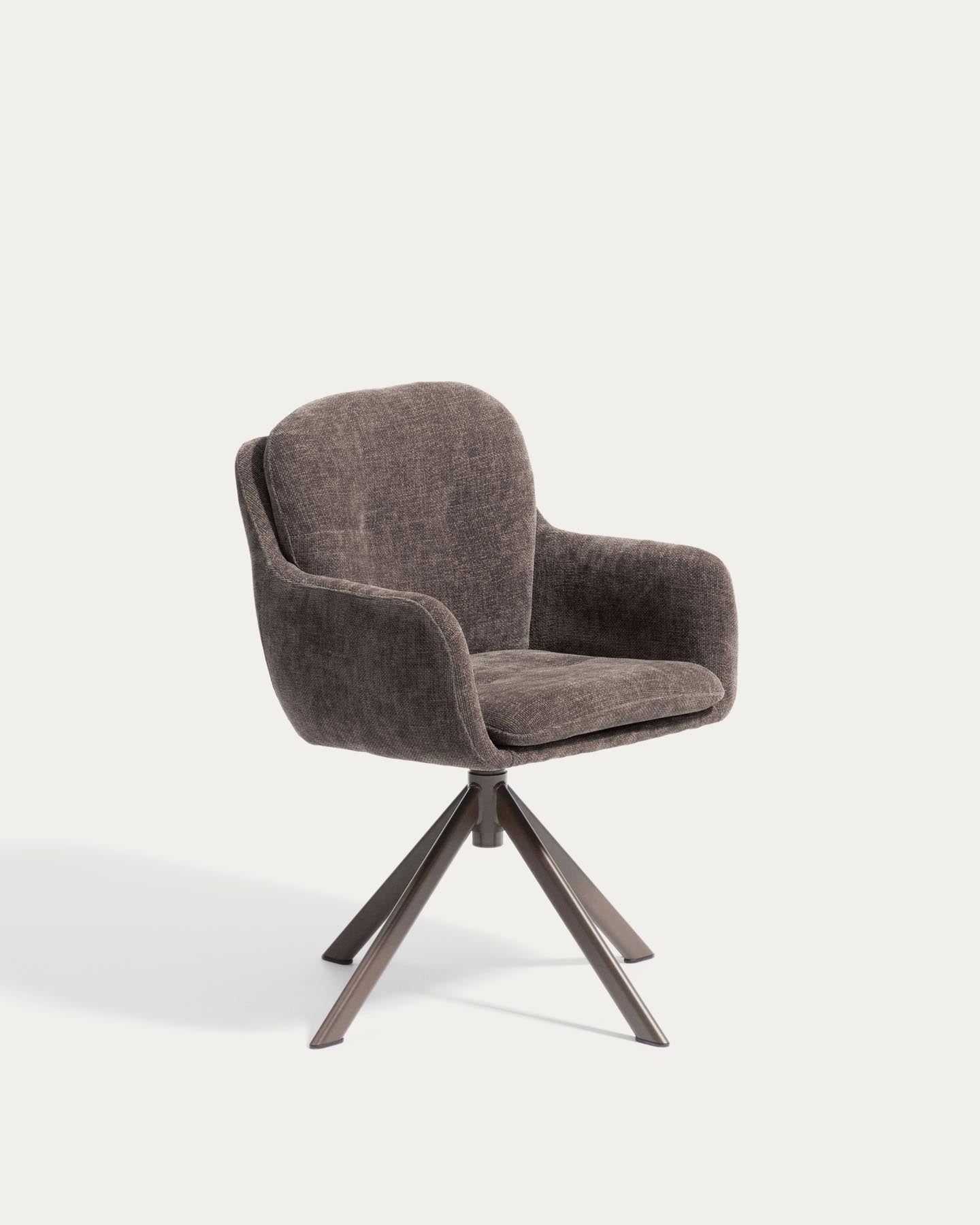 Drehstuhl Lexa aus brauner Chenille und Stahlbeinen mit braunem Finish in Braun präsentiert im Onlineshop von KAQTU Design AG. Drehstuhl ist von Kave Home