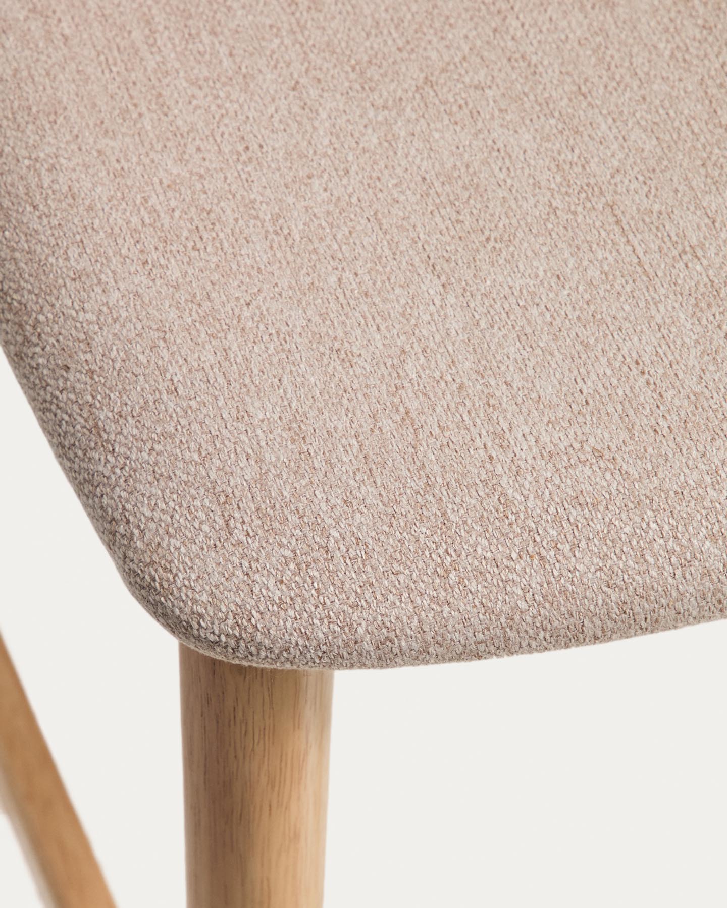Hocker Evera mit Rückenlehne aus Eichenfurnier mit naturfarbenem Finish und beiger Chenille, 65 cm in Braun präsentiert im Onlineshop von KAQTU Design AG. Barhocker ist von Kave Home