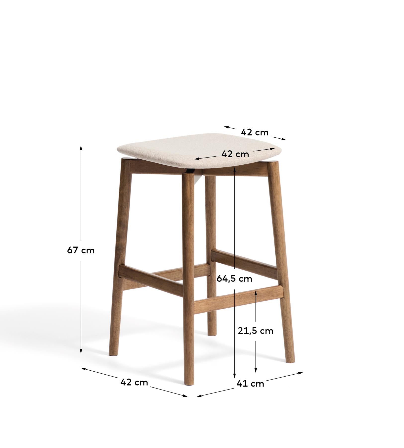Hocker Evera aus Eichenfurnier mit Nussbaumfinish und brauner Chenille, 65 cm in Braun präsentiert im Onlineshop von KAQTU Design AG. Barhocker ist von Kave Home