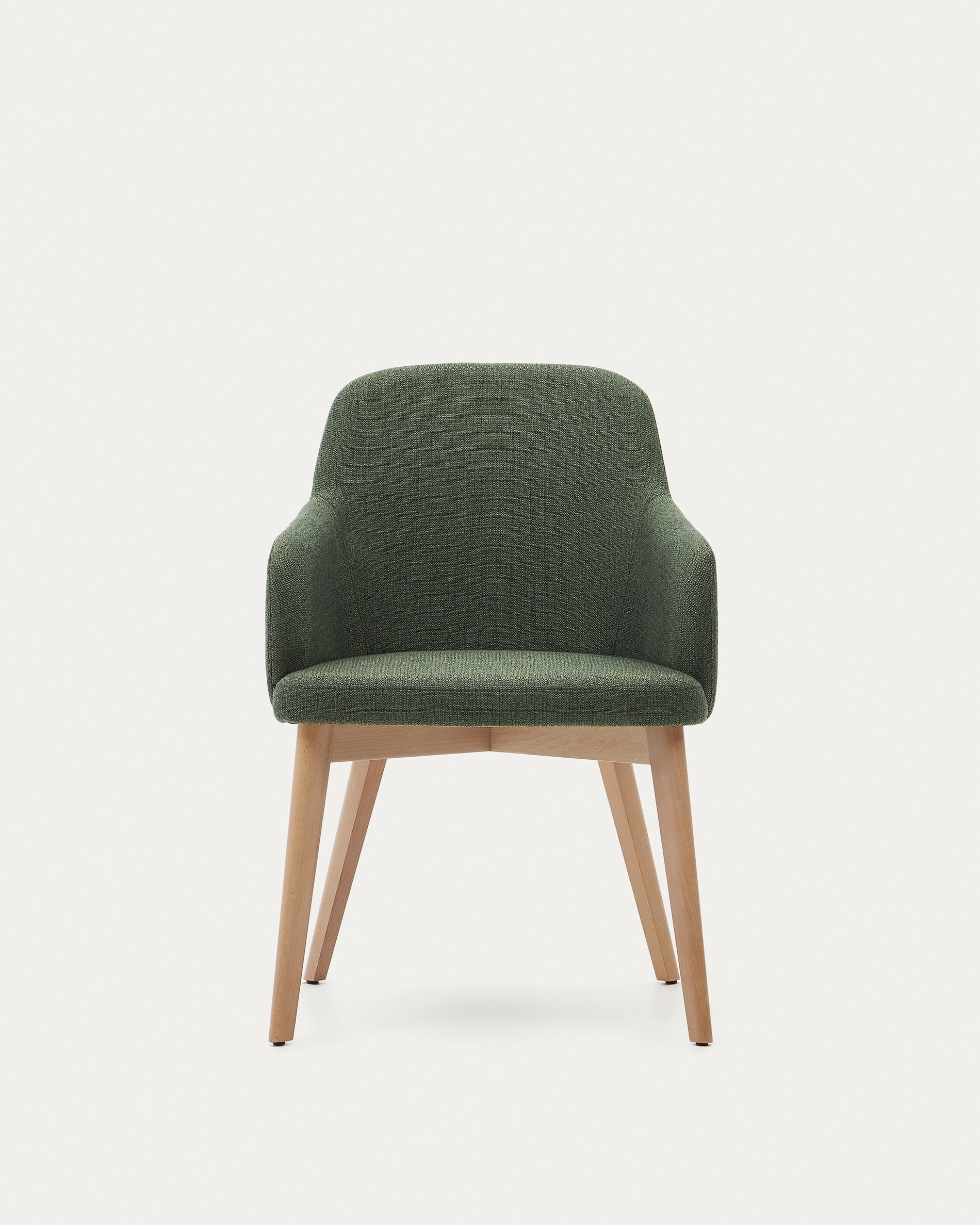 Nelida Stuhl: Grüner Chenillebezug, massives Buchenholz mit naturfarbenem Finish, FSC-zertifiziert, stilvoll und nachhaltig.