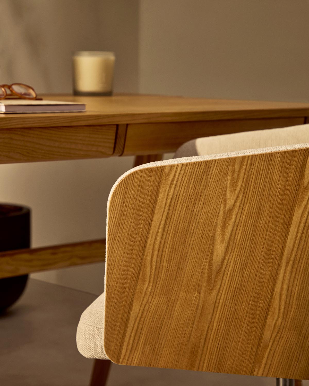 Madai Stuhl: Komfort in Beige, nachhaltiges Design von Kave Home.