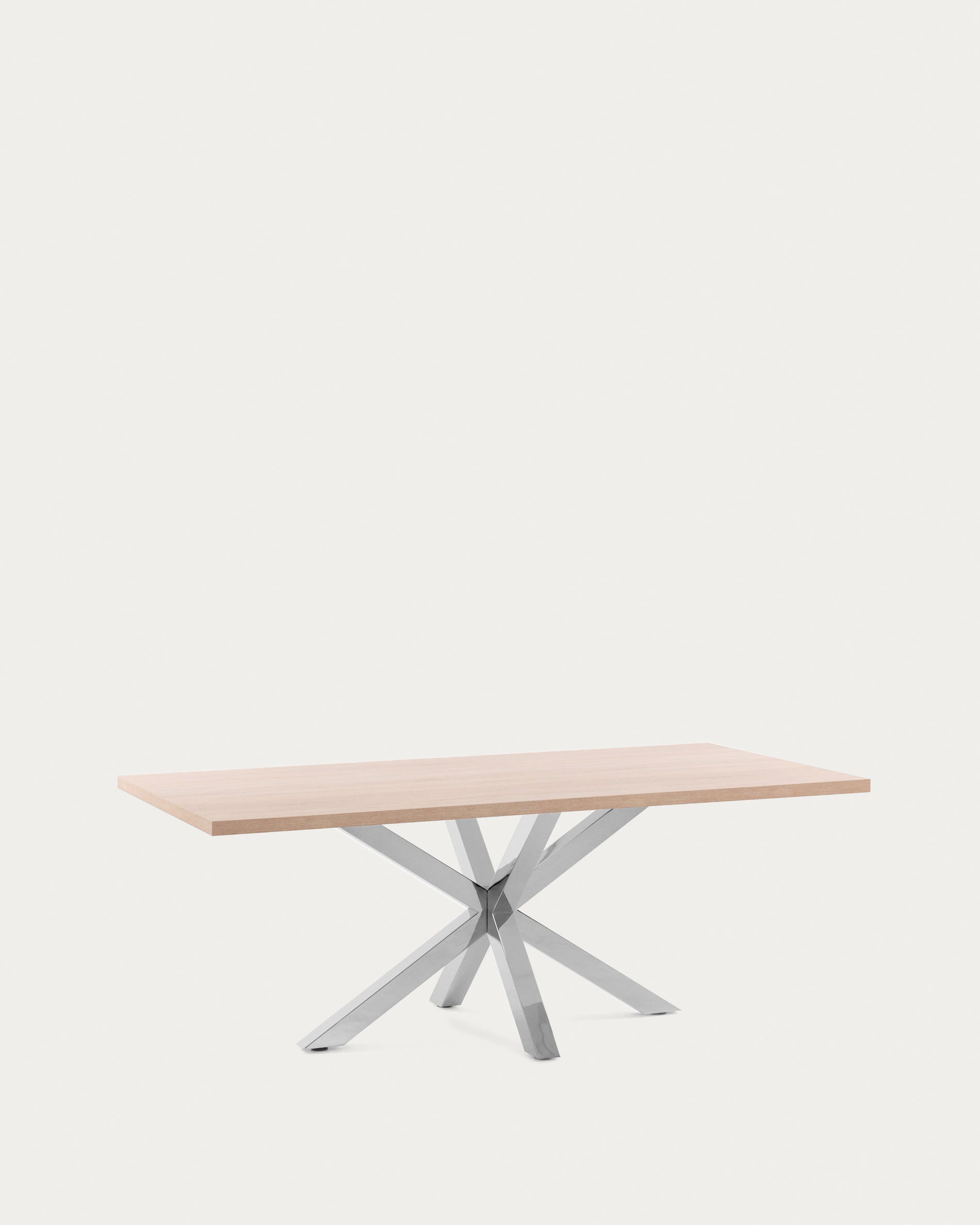 Tisch Argo: Natürliche Melamin-Oberfläche, Edelstahlbeine, 200x100 cm, modernes Design, langlebig und elegant von Kave Home.