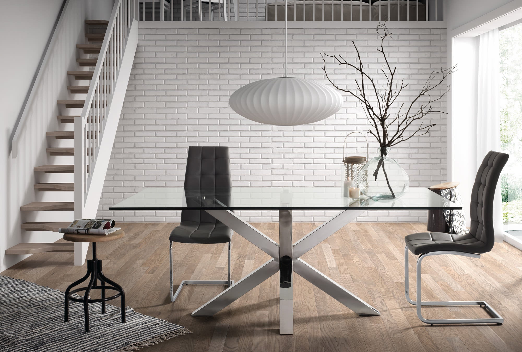 Moderner Argo Tisch mit Glasplatte und Edelstahlbeinen, 160x90 cm, ideal für stilvolle Wohn- und Essbereiche.