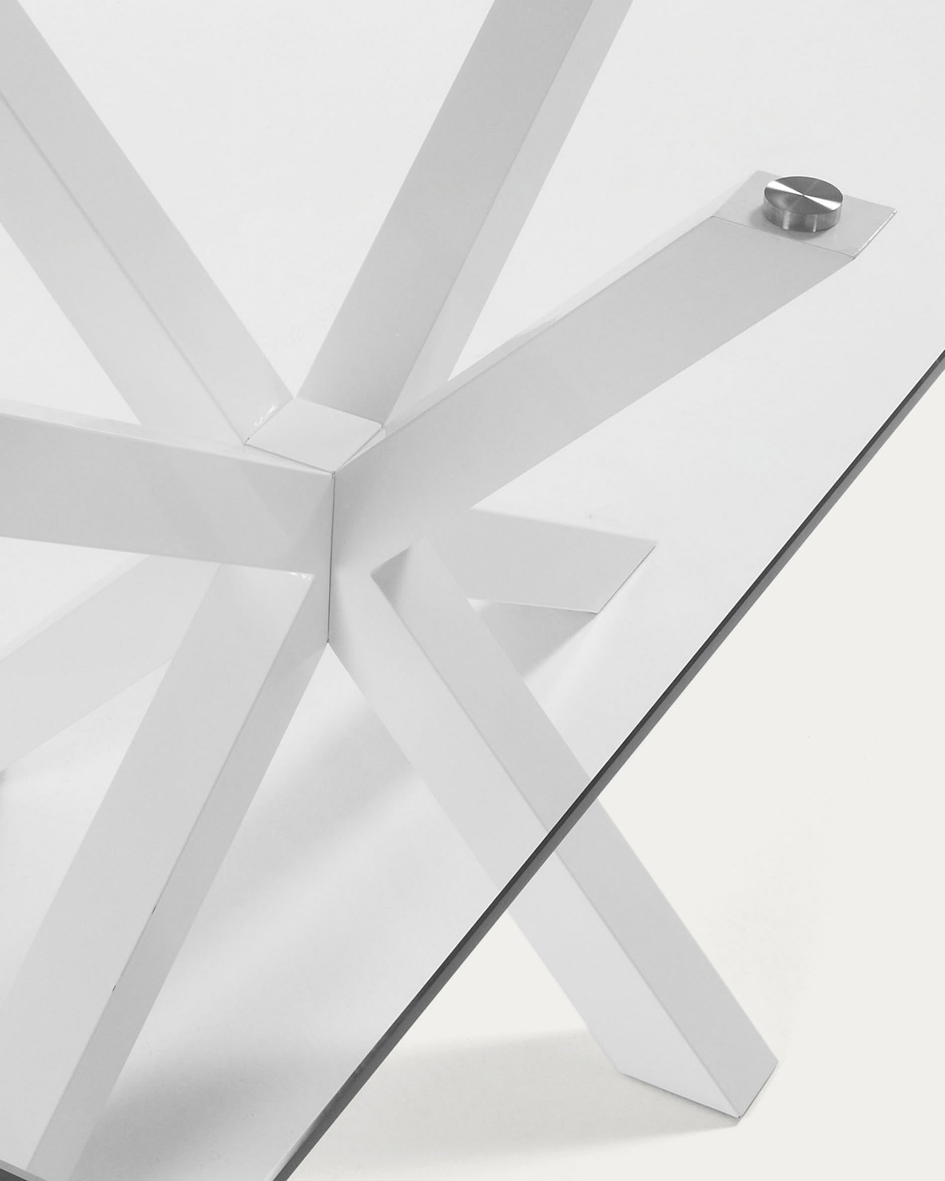 Moderner Argo Tisch von Kave Home, 160 x 90 cm, mit stilvoller Glasplatte und stabilen, weißen Stahlbeinen – ideal für gesellige Anlässe.