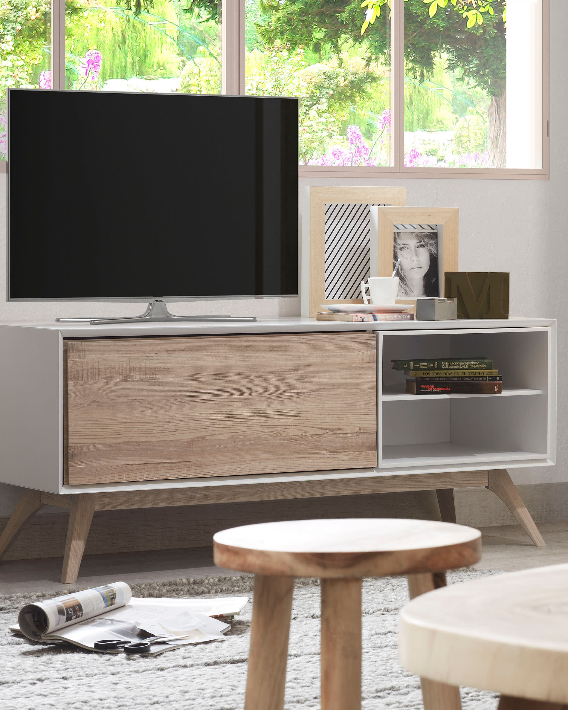 Moderner Wellcres Beistelltisch Ø 65 cm von Kave Home, ideal für stilvolle Wohnräume, mit elegantem und praktischem Design.