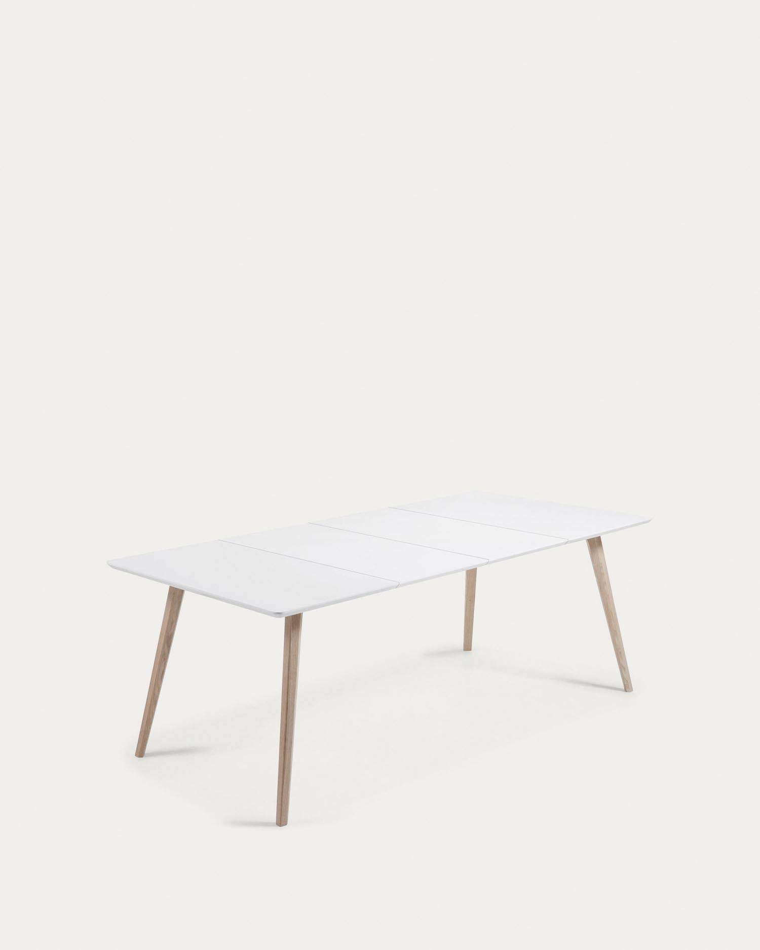 Eunice Esstisch, ausziehbar von 140 auf 220 cm, mit weissen Eschenholzbeinen, stilvoll und funktional für Ihr Zuhause.