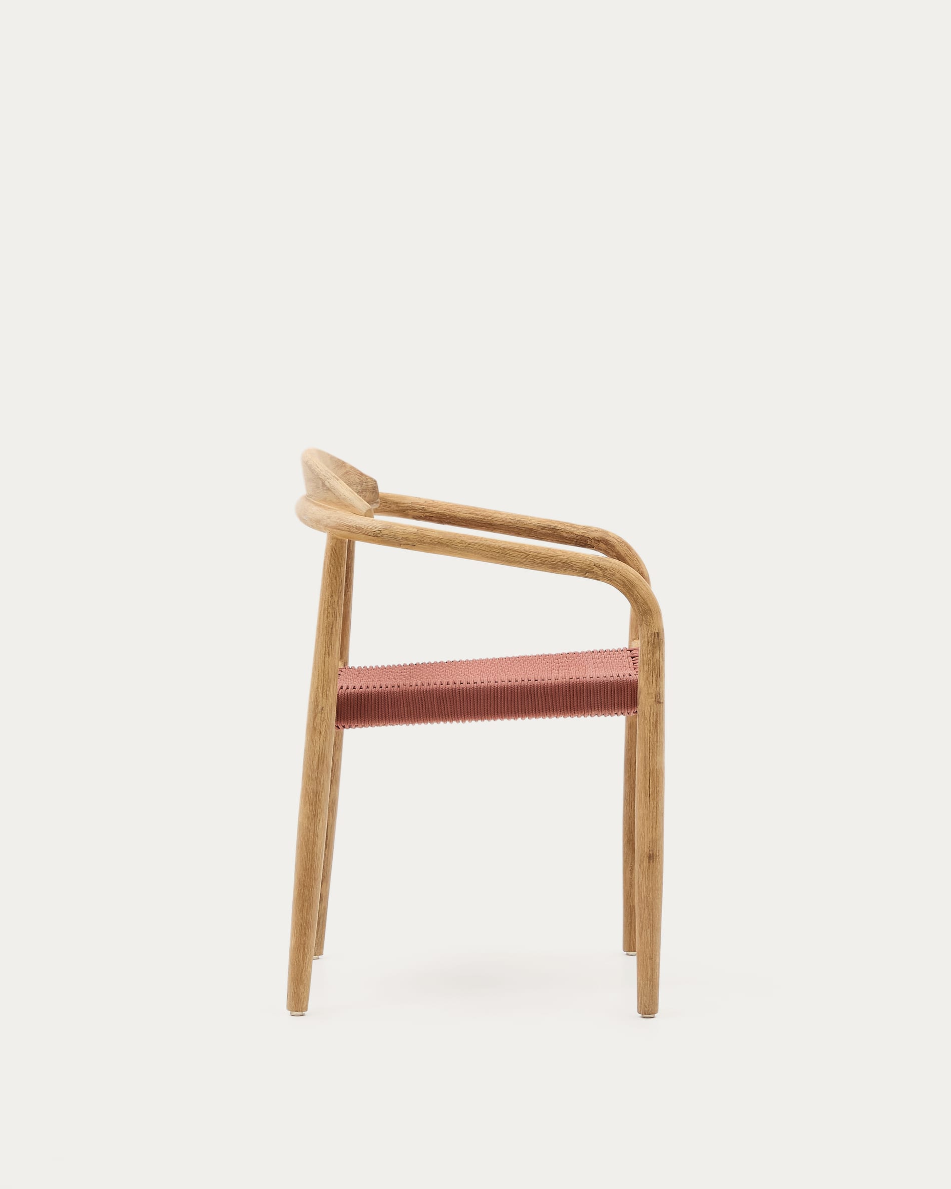 Nina Stuhl: Terrakotta, Akazienholz, stapelbar, FSC 100% zertifiziert.