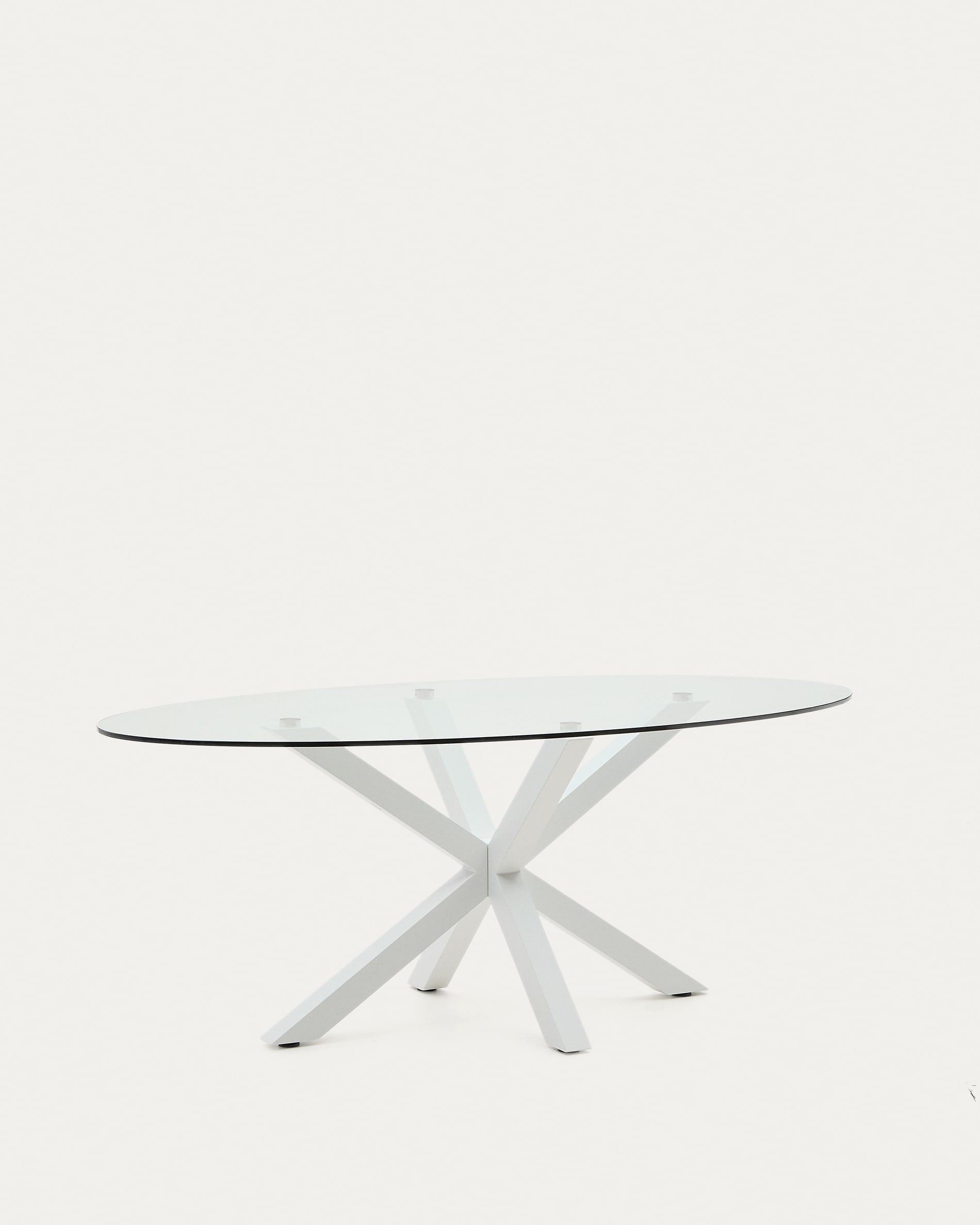 Eleganter ovaler Tisch aus Glas mit weissen Stahlbeinen, ideal für stilvolle Zusammenkünfte.