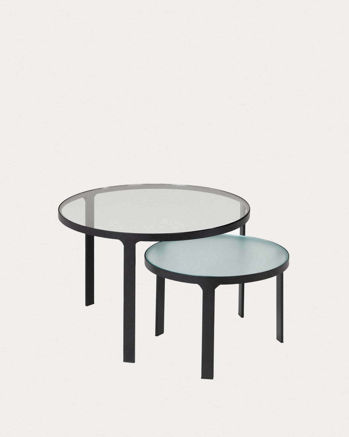 Oni Set aus 2 Beistelltischen Ø 70 cm und Ø 50 cm in Schwarz, Klar präsentiert im Onlineshop von KAQTU Design AG. Beistelltisch ist von Kave Home