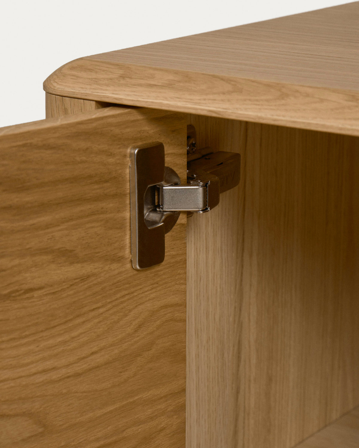 Lenon Sideboard 2 Türen 3 Schubladen Eichenholz und -furnier 155 x 86 cm FSC MIX Credit in Natur präsentiert im Onlineshop von KAQTU Design AG. Sideboard ist von Kave Home